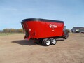 2023 Cloverdale 900T Feed Wagon