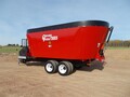 2023 Cloverdale 900T Feed Wagon