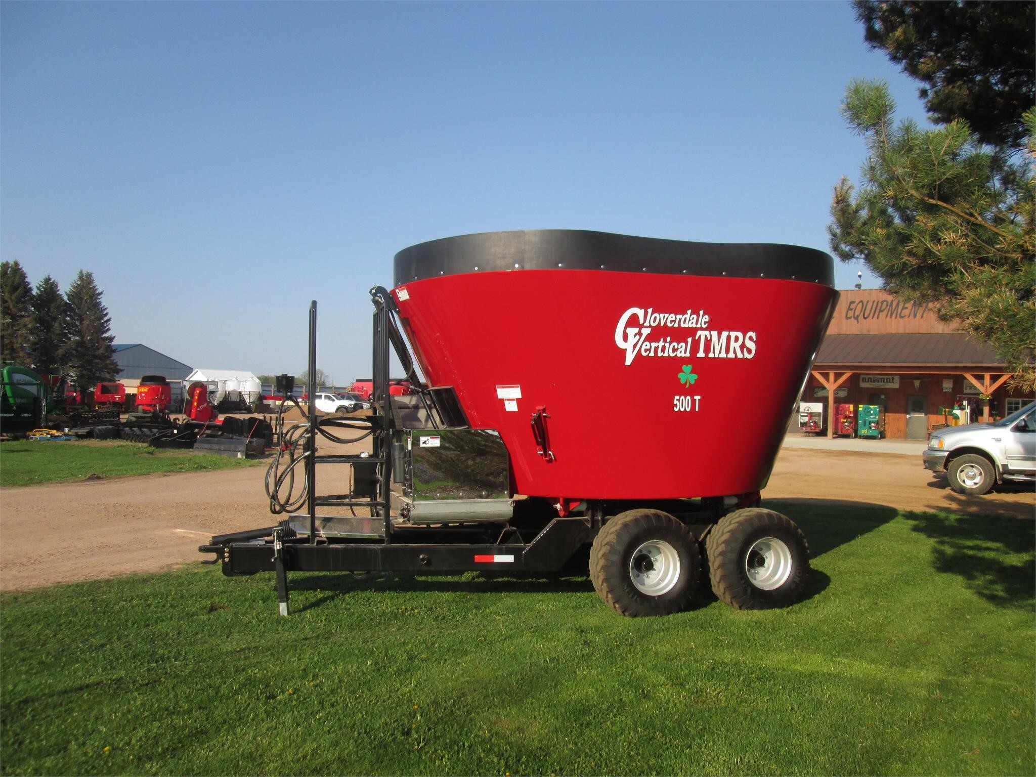 2023 Cloverdale 500T Grinders and Mixer