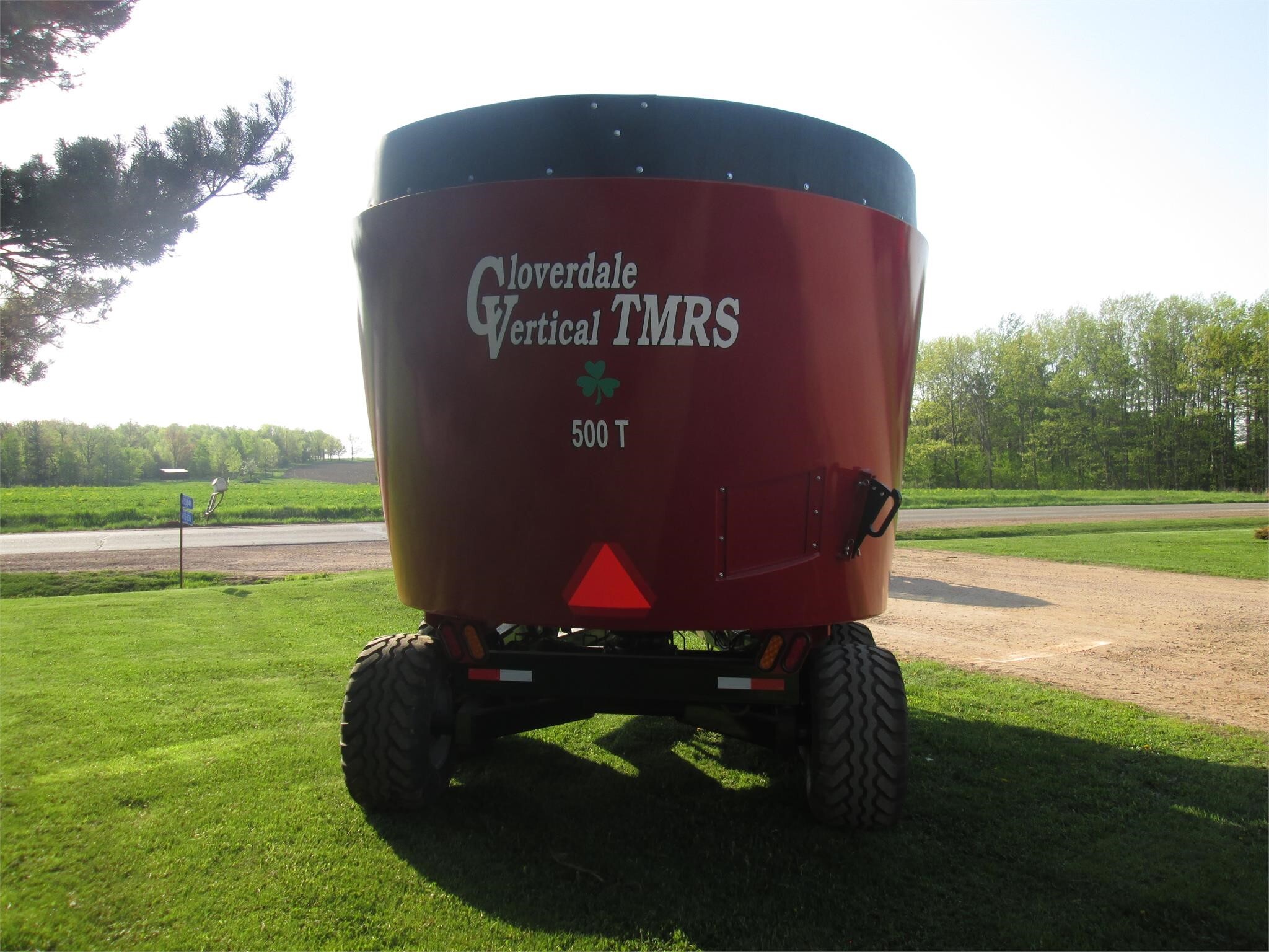 2023 Cloverdale 500T Grinders and Mixer