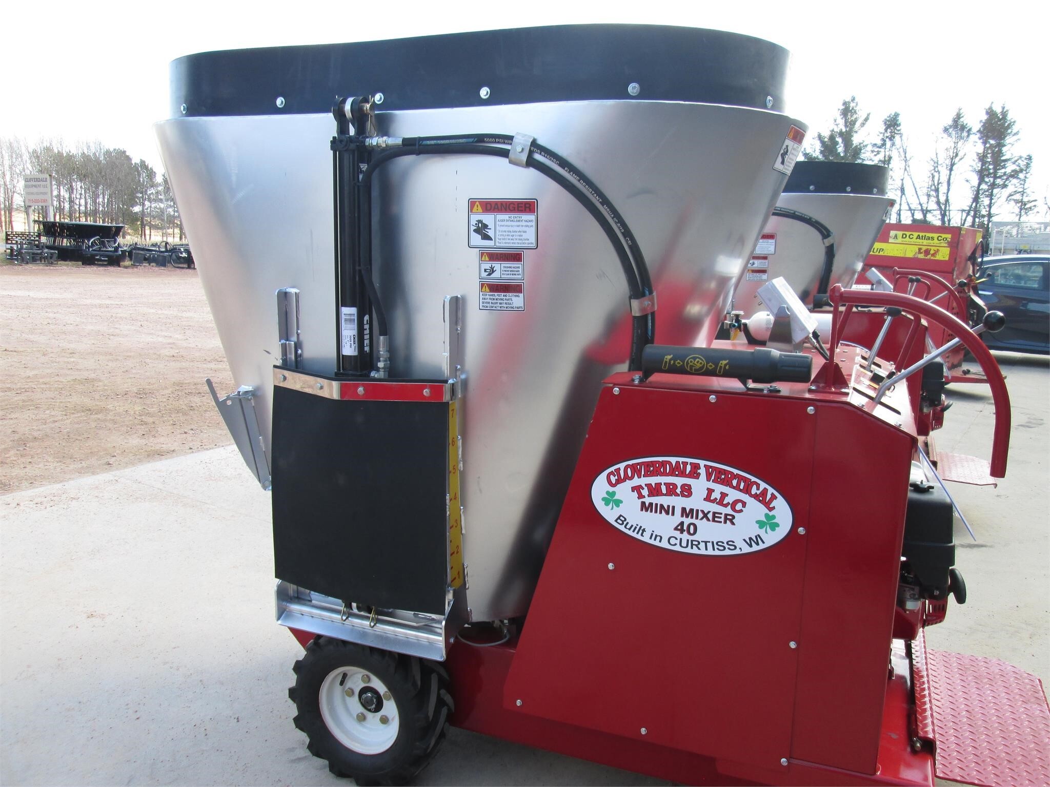 2023 Cloverdale 40 Feed Wagon