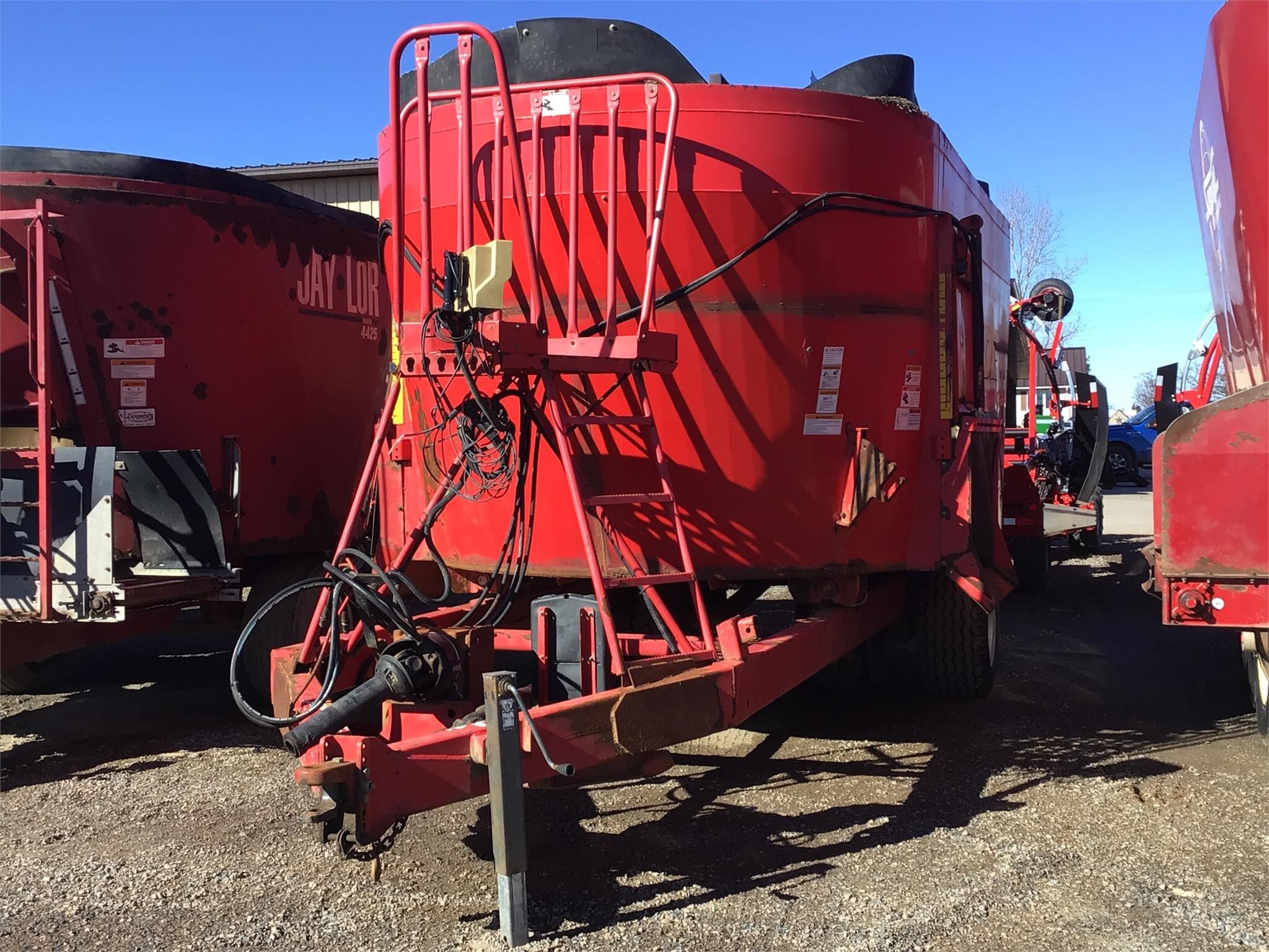  NDE 2654 Grinders and Mixer
