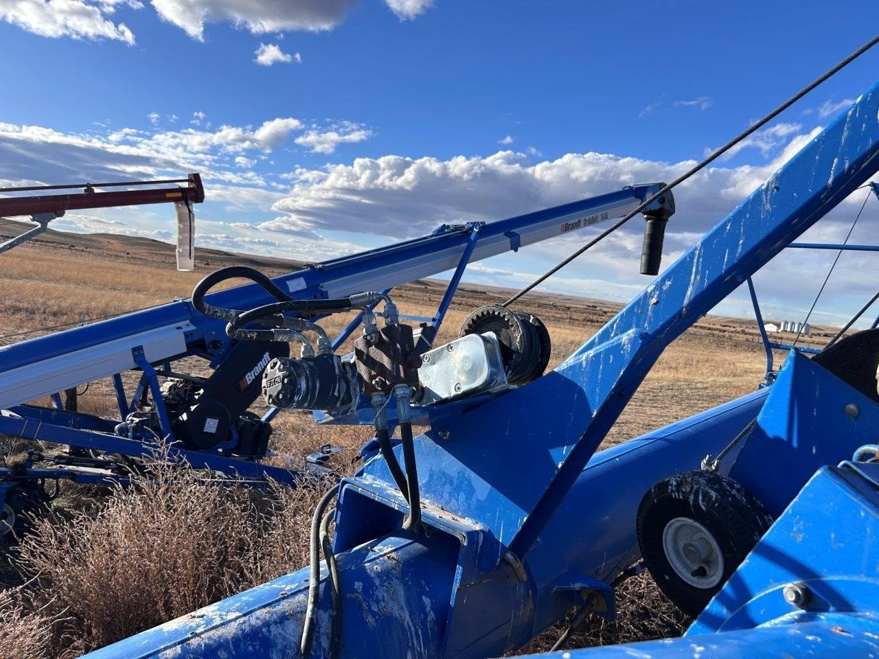 2004 Brandt 13x70 Augers and Conveyor