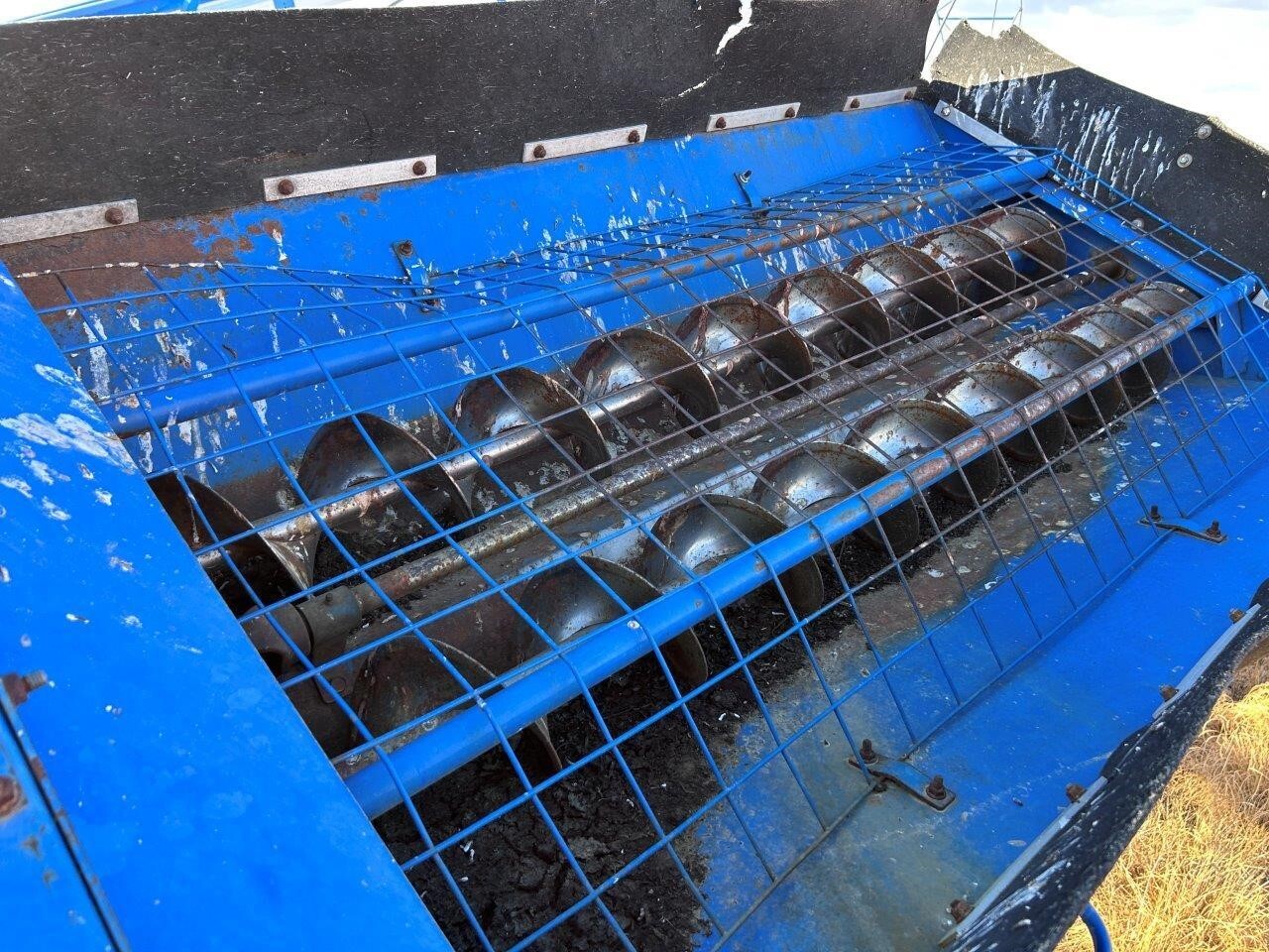 2004 Brandt 13x70 Augers and Conveyor