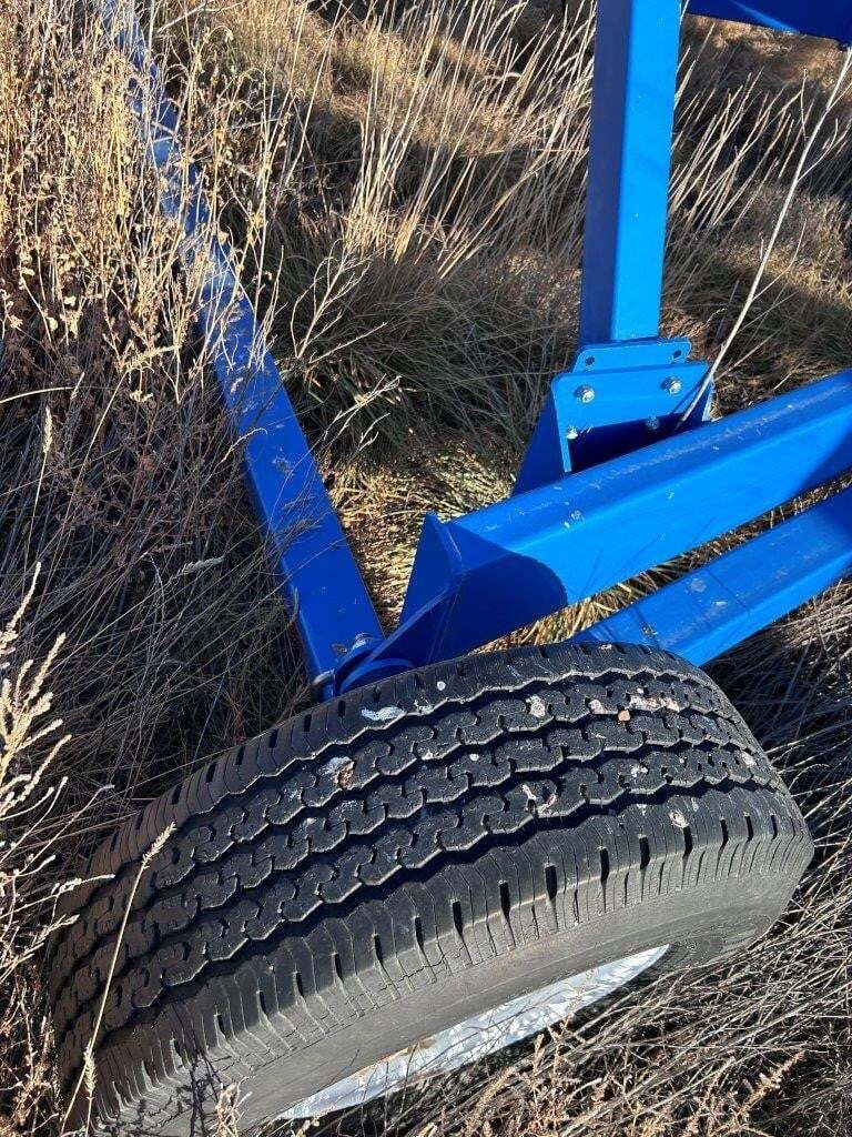 2004 Brandt 13x70 Augers and Conveyor