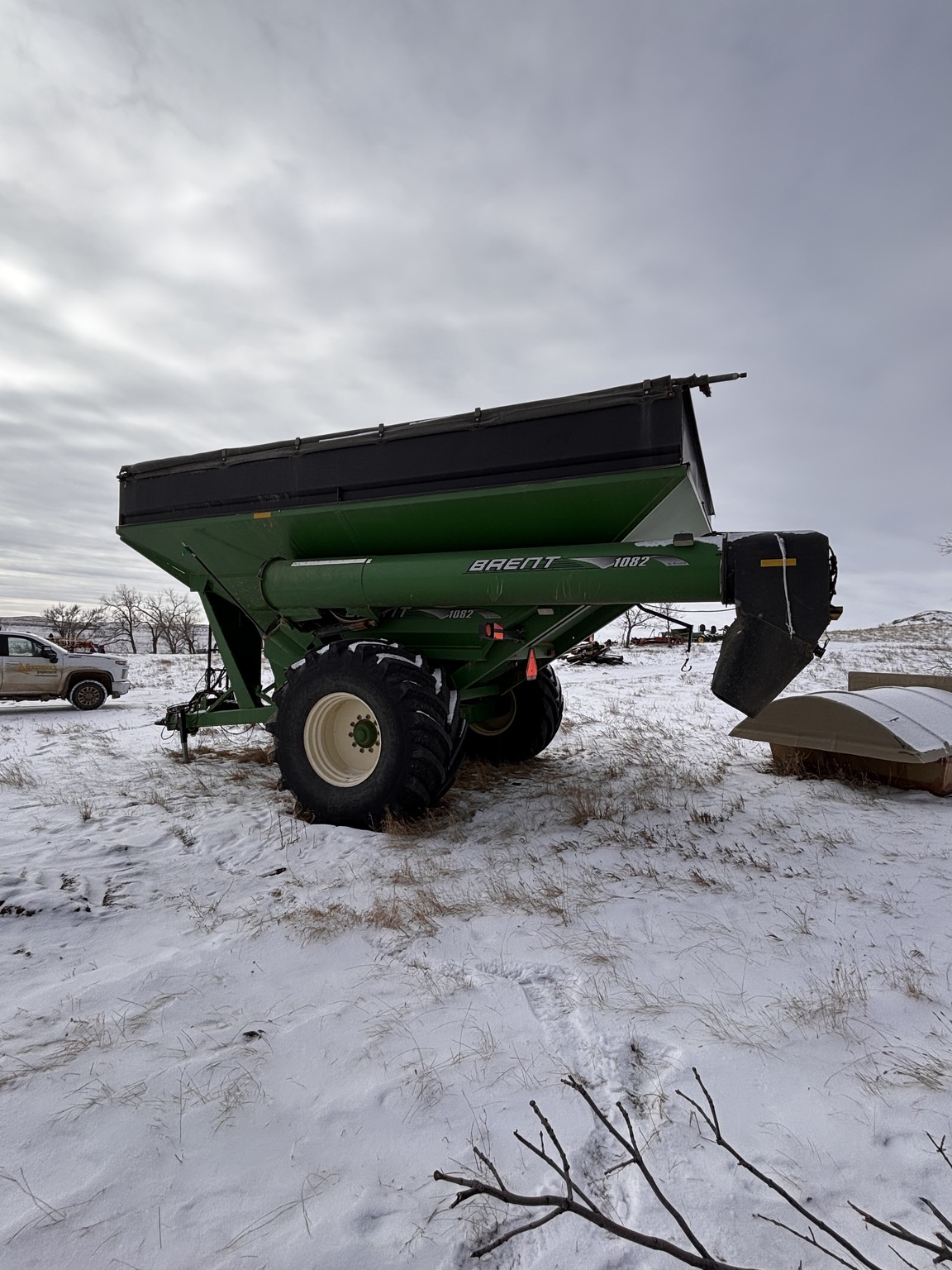 2012 Brent 1082 Grain Cart