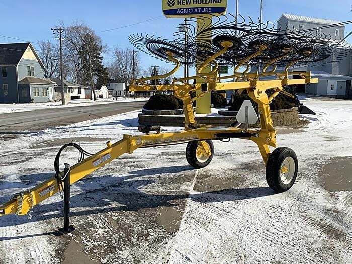 2025 New Holland 819 Rake