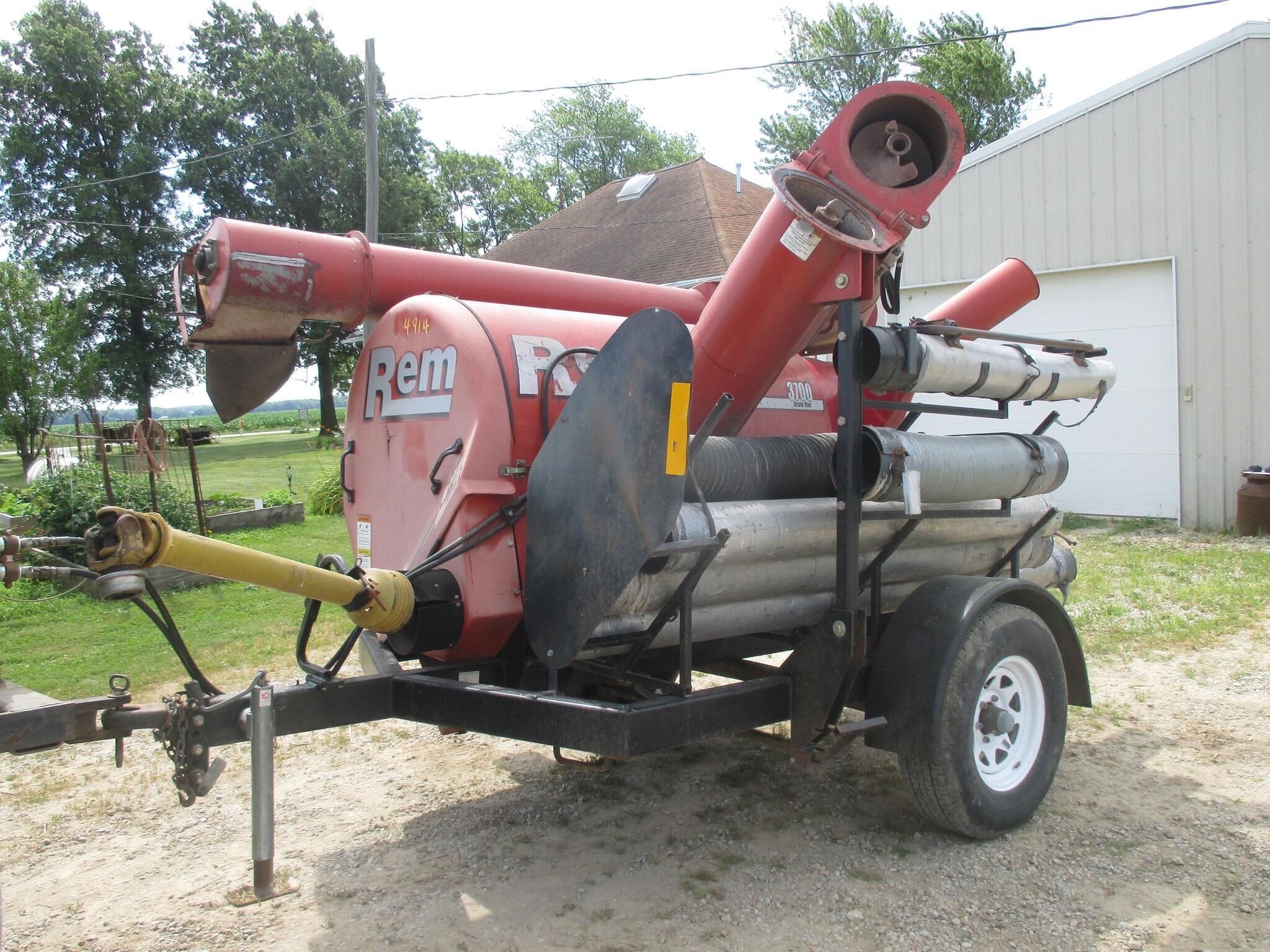  Rem 3700 Grain Vac