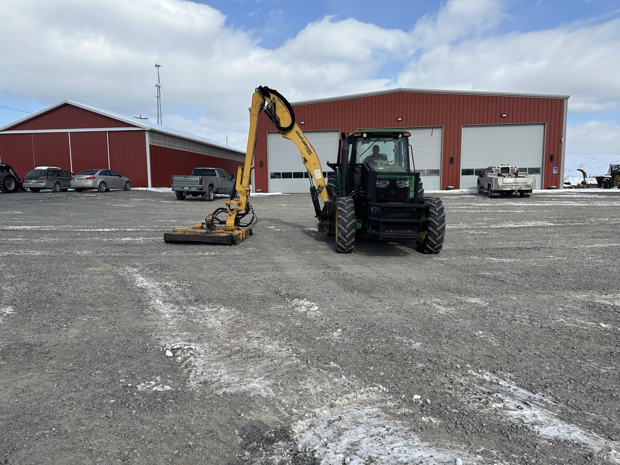 2015 John Deere 6125M Tractor