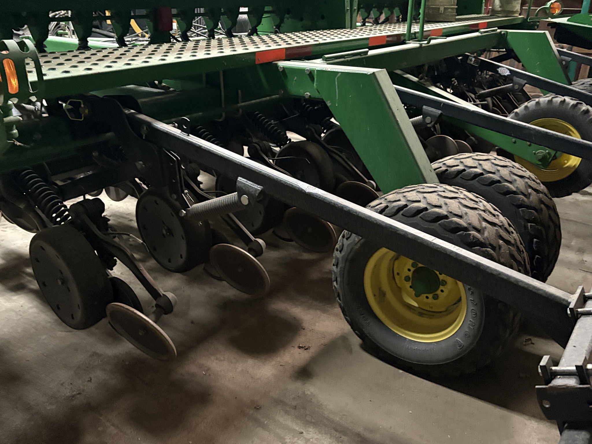 2003 John Deere 1590 Drill