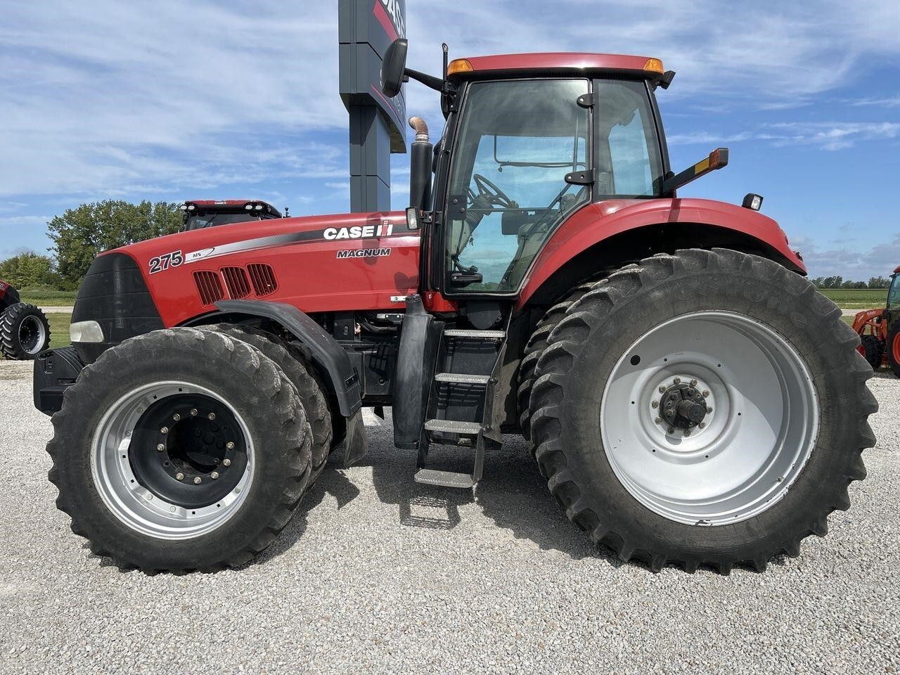 2010 Case IH Magnum 275 Tractor