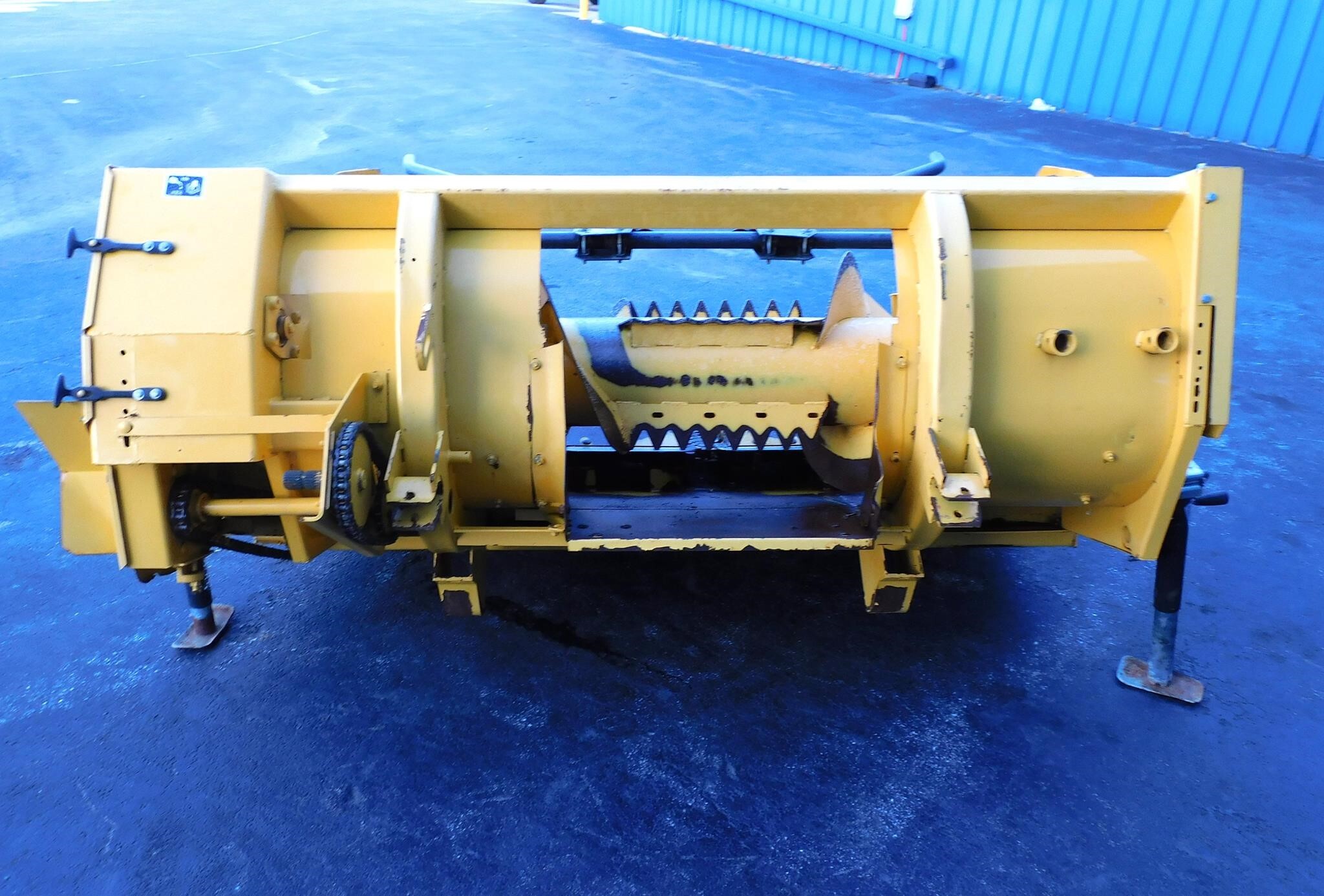 2015 New Holland 3PN Pull-Type Forage Harvester