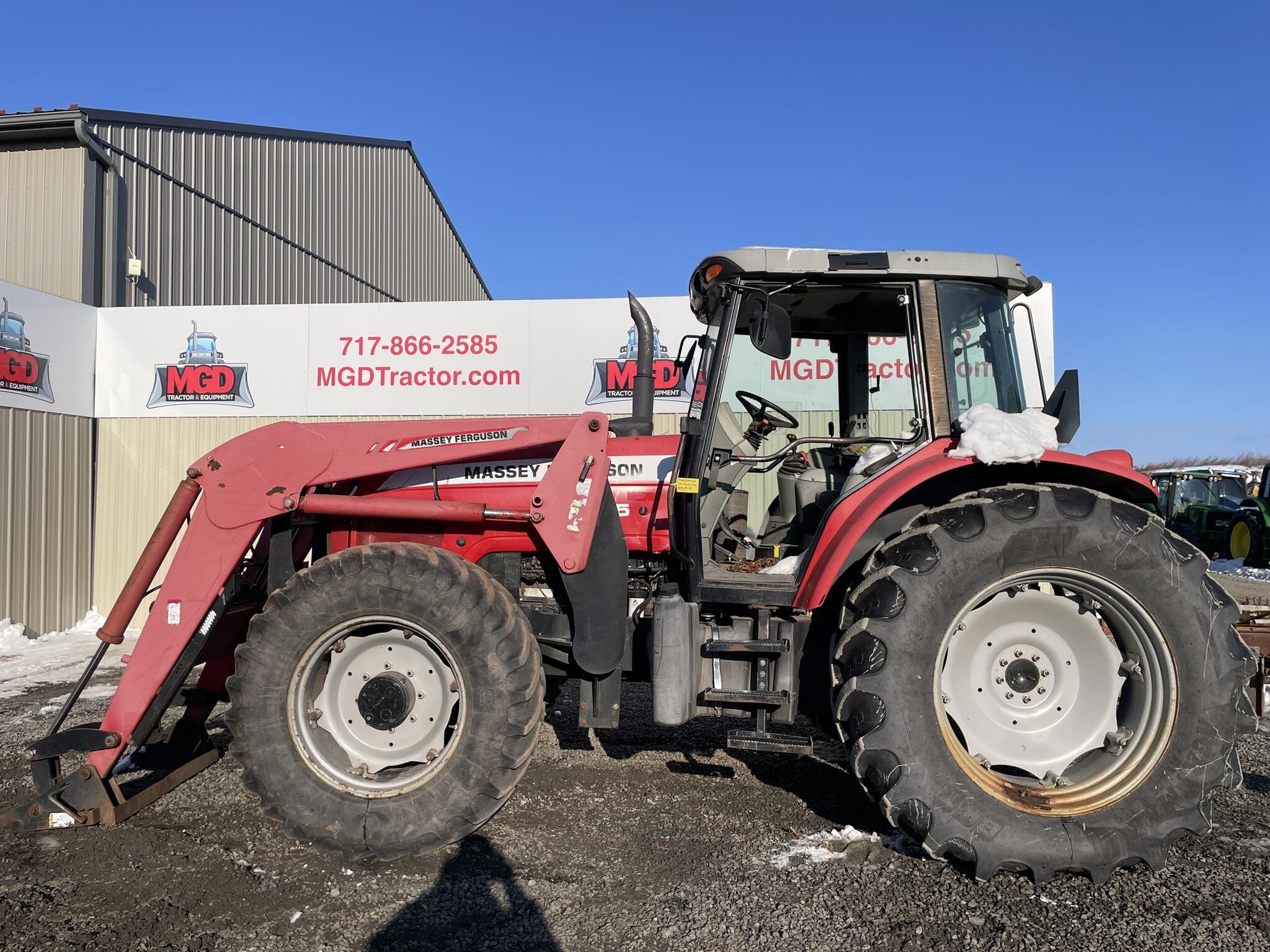  Massey Ferguson 5465 Tractor