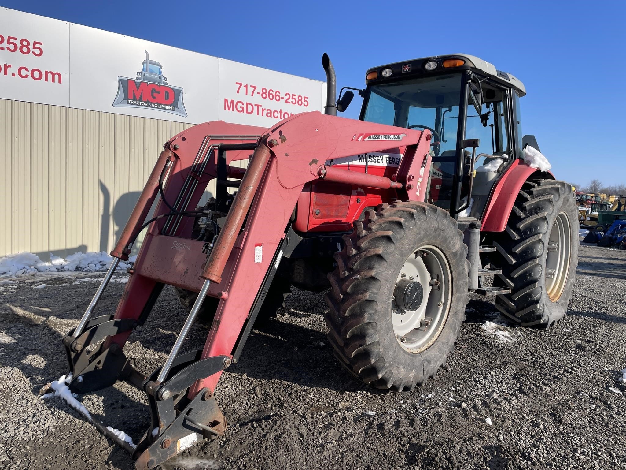  Massey Ferguson 5465 Tractor