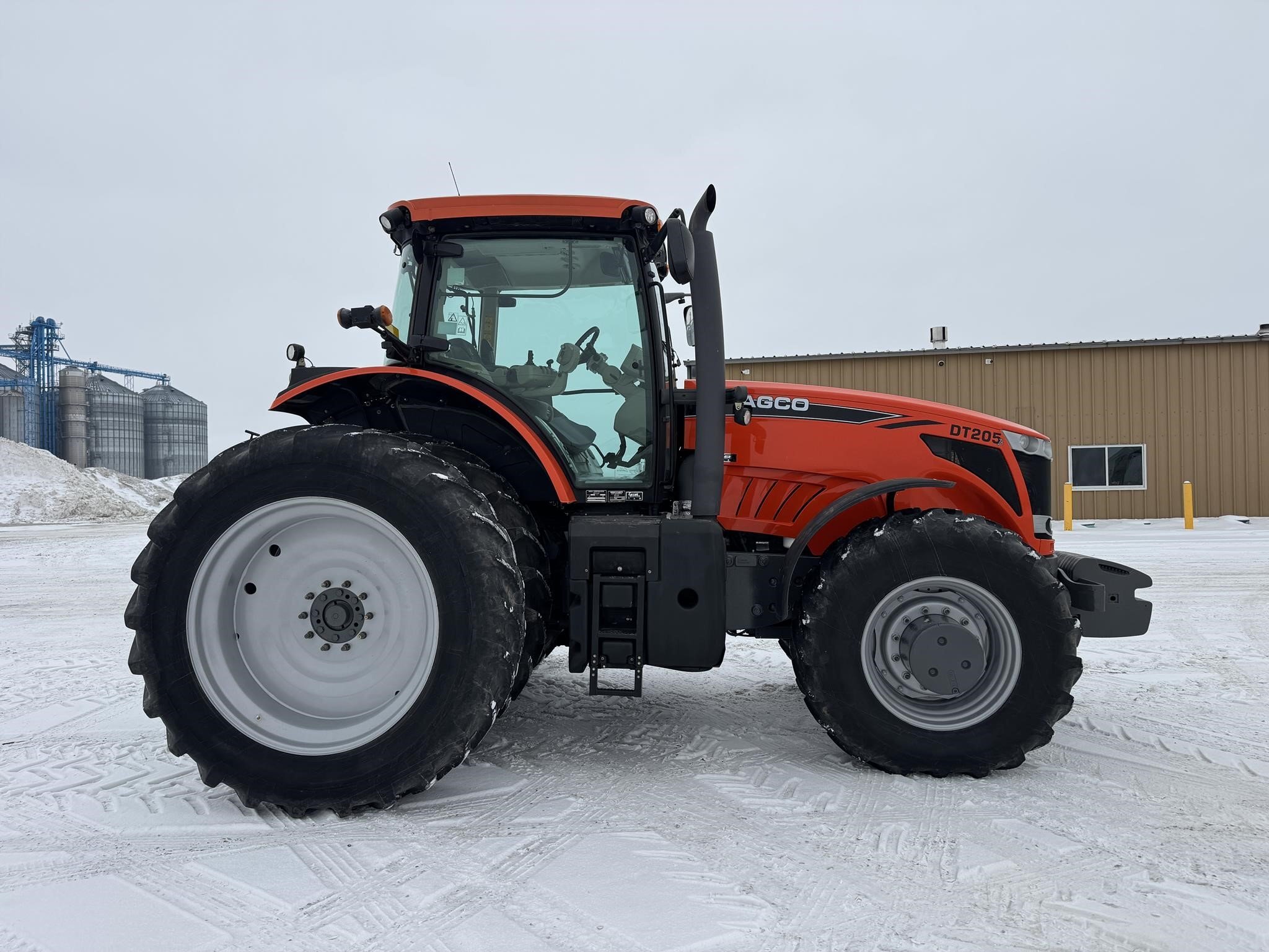 2010 AGCO DT205B Tractor