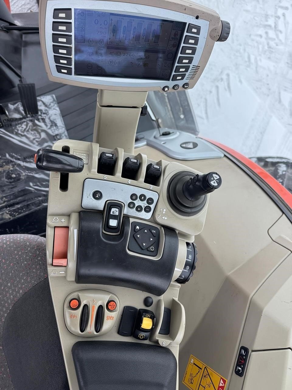 2010 AGCO DT205B Tractor