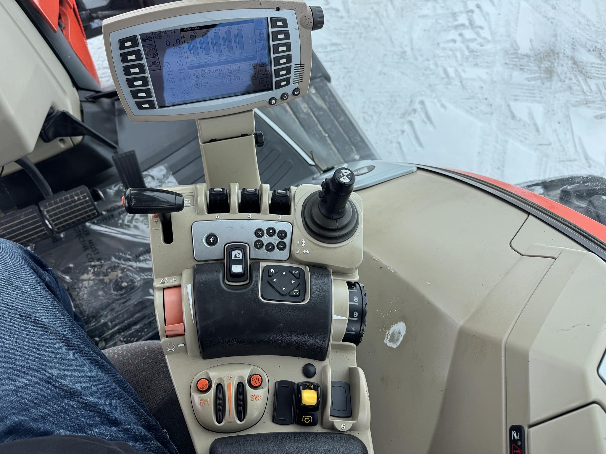 2010 AGCO DT205B Tractor