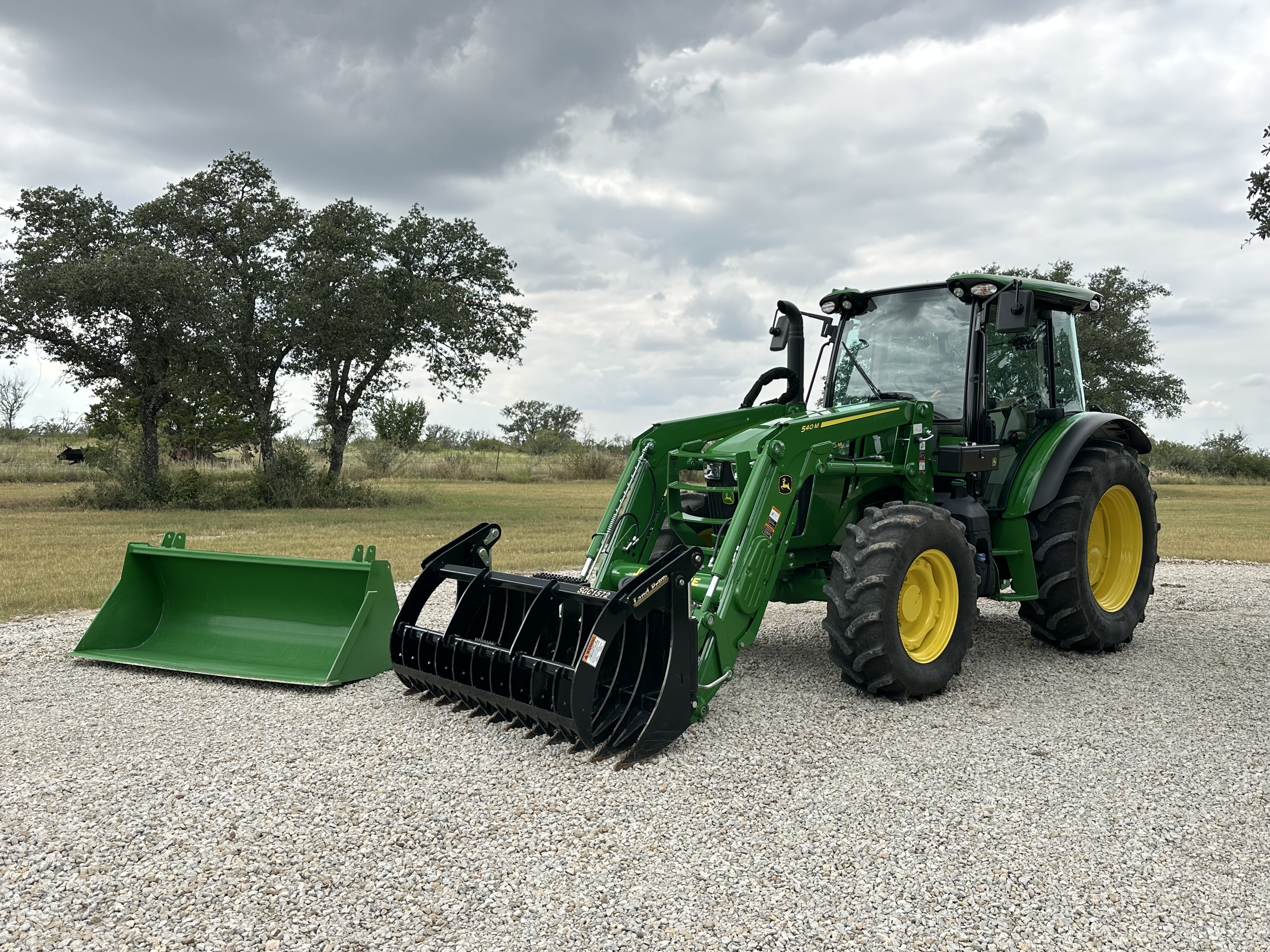 2024 John Deere 5105M Tractor