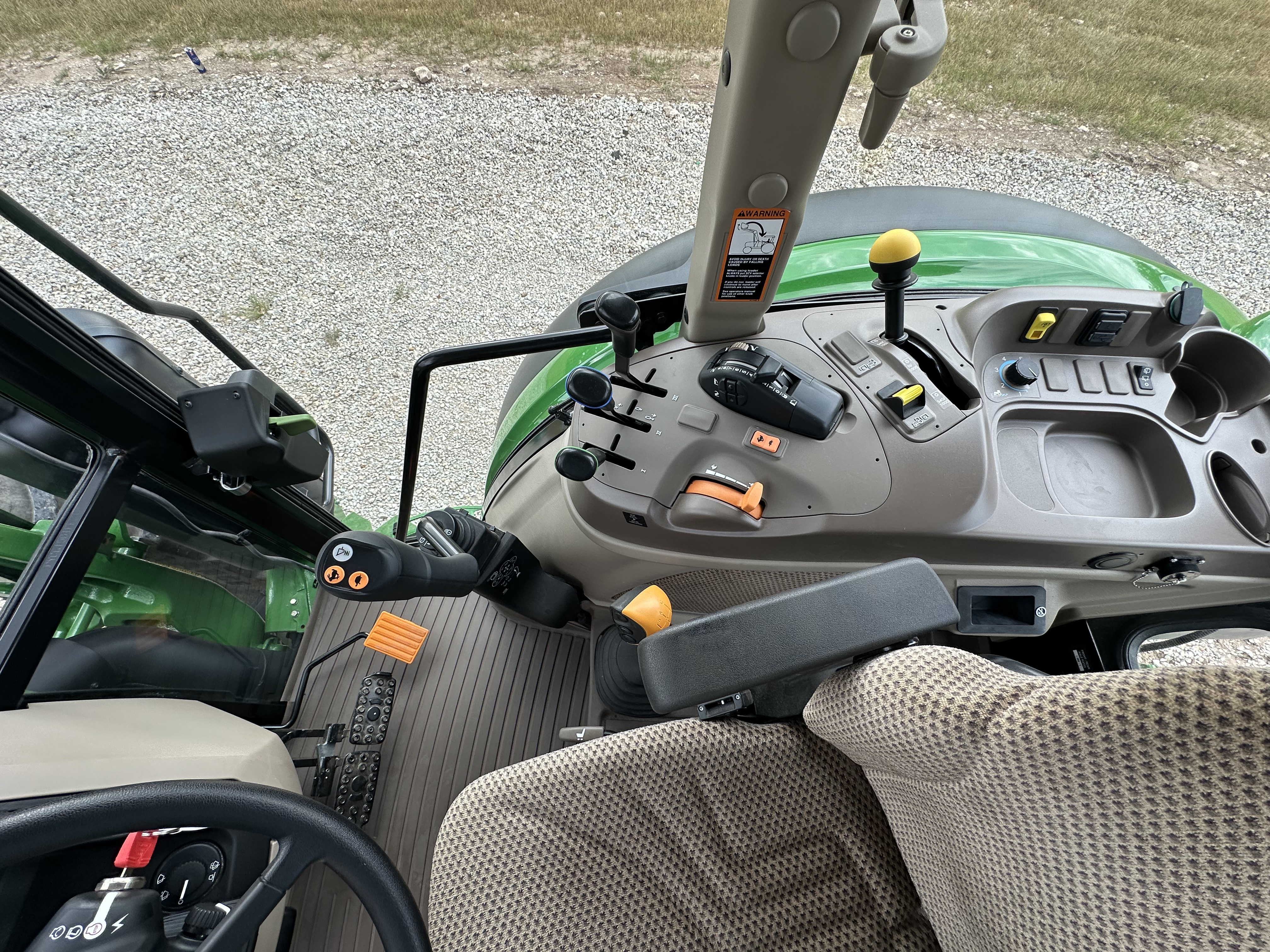 2024 John Deere 5105M Tractor