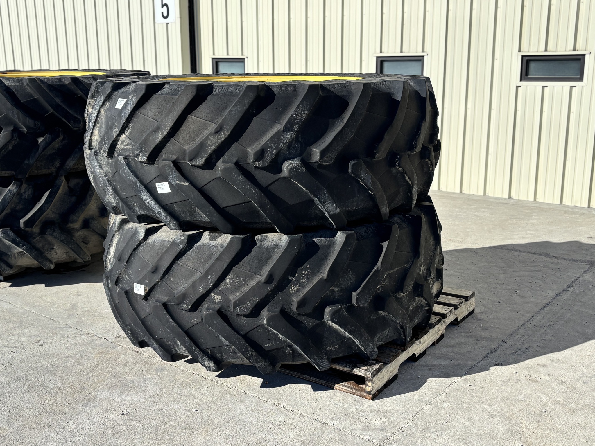  Trelleborg IF 710/65R46 Wheels / Tires / Track
