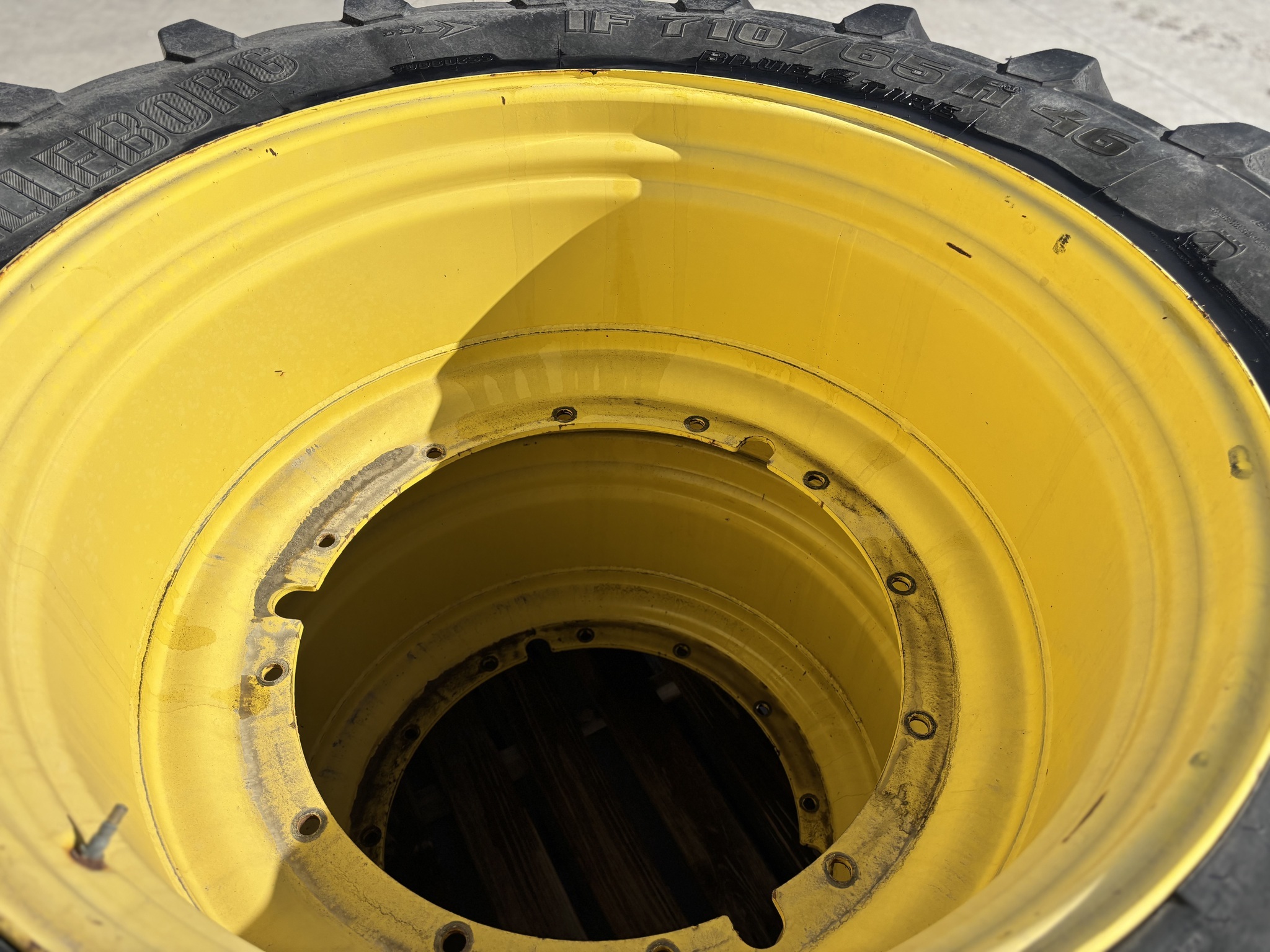  Trelleborg IF 710/65R46 Wheels / Tires / Track