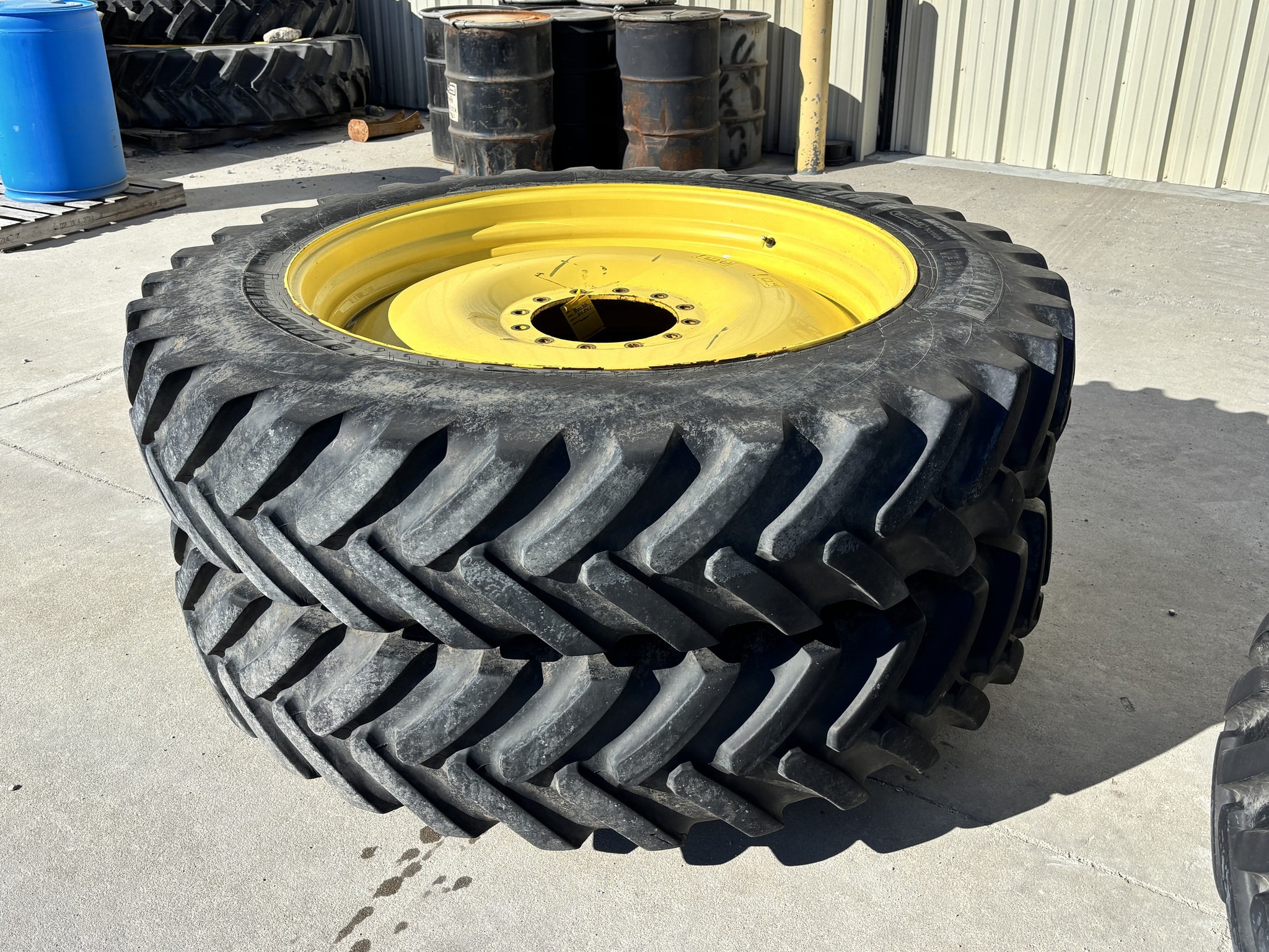 2019 John Deere R4038 Self-Propelled Sprayer