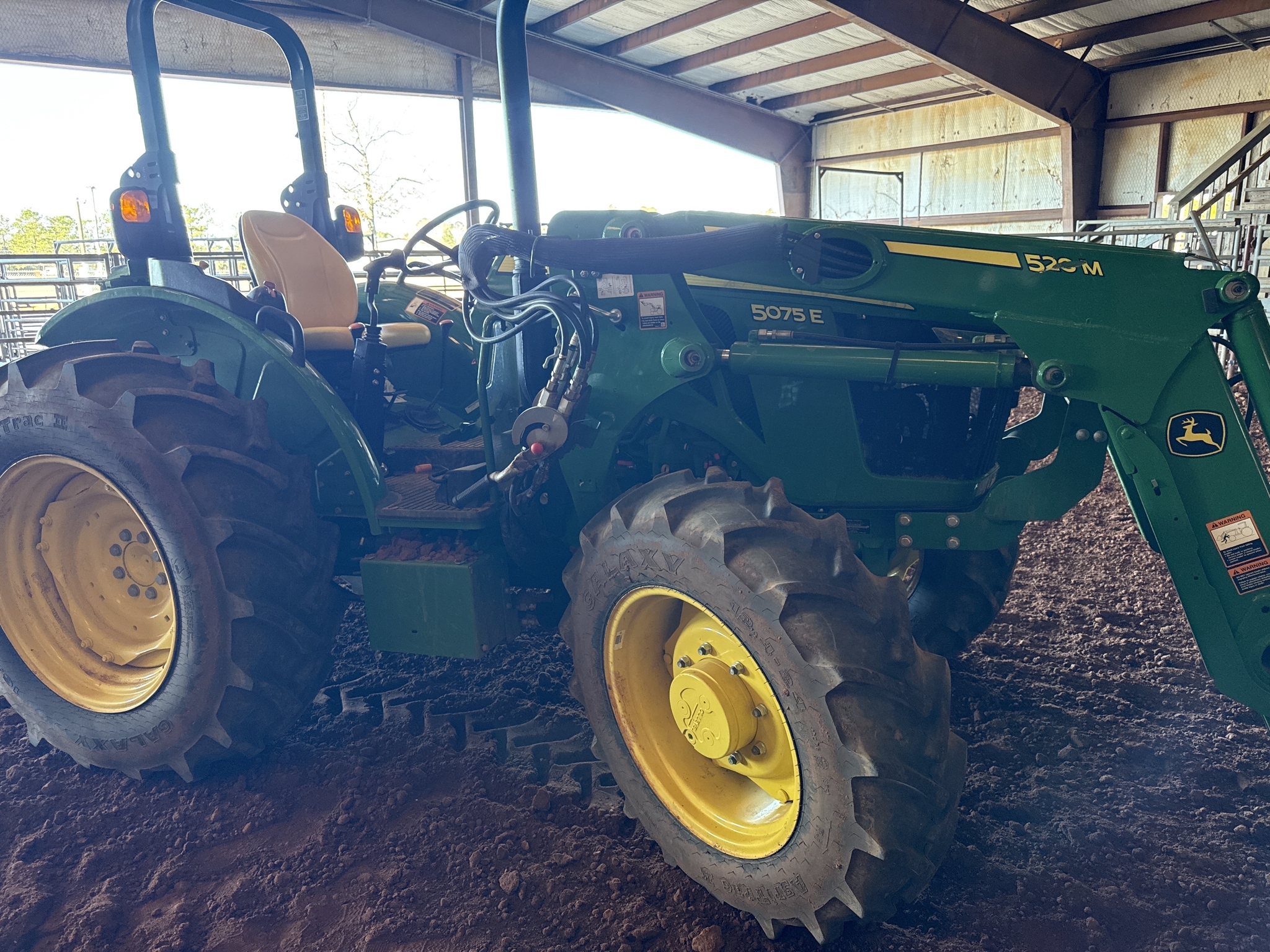 2025 John Deere 5075E Tractor