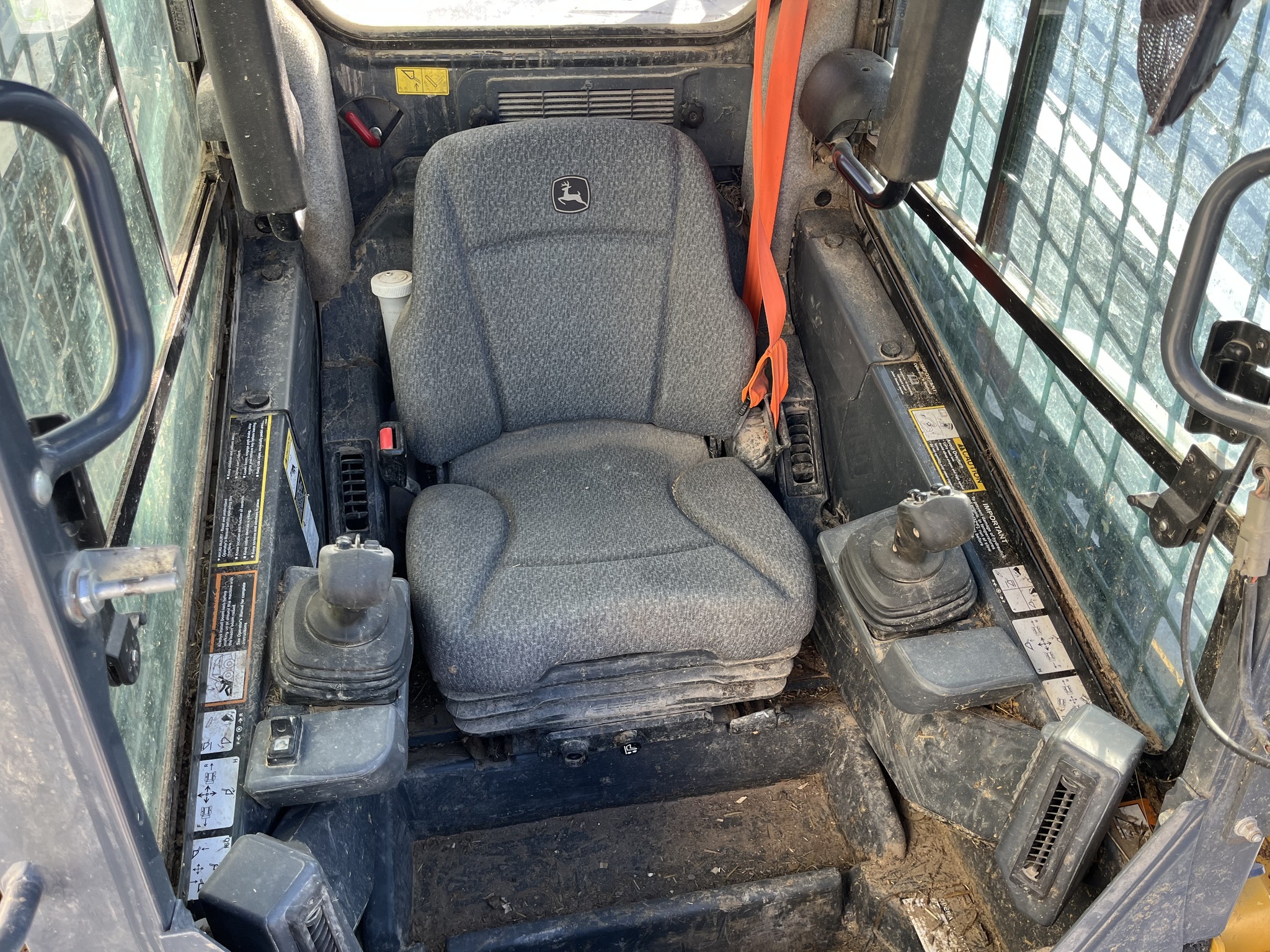 2022 Deere 330G Skid Steer