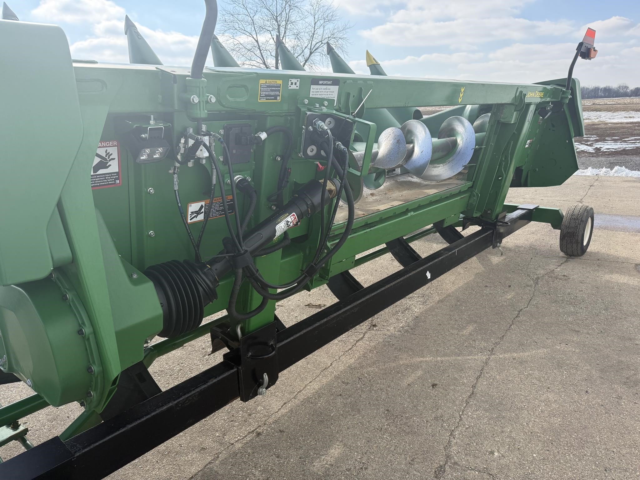 2021 John Deere C6R Corn Head