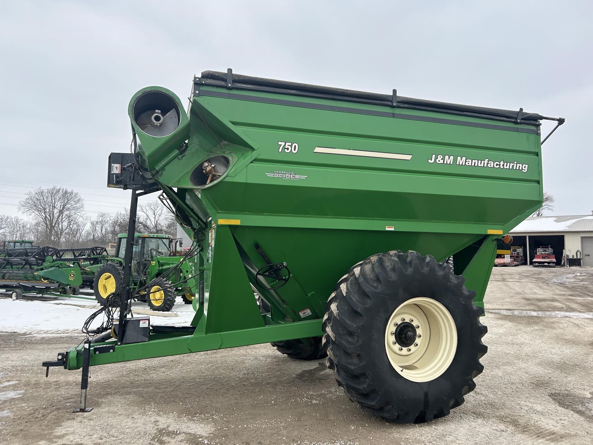 2010 J&M 750-18 Grain Cart