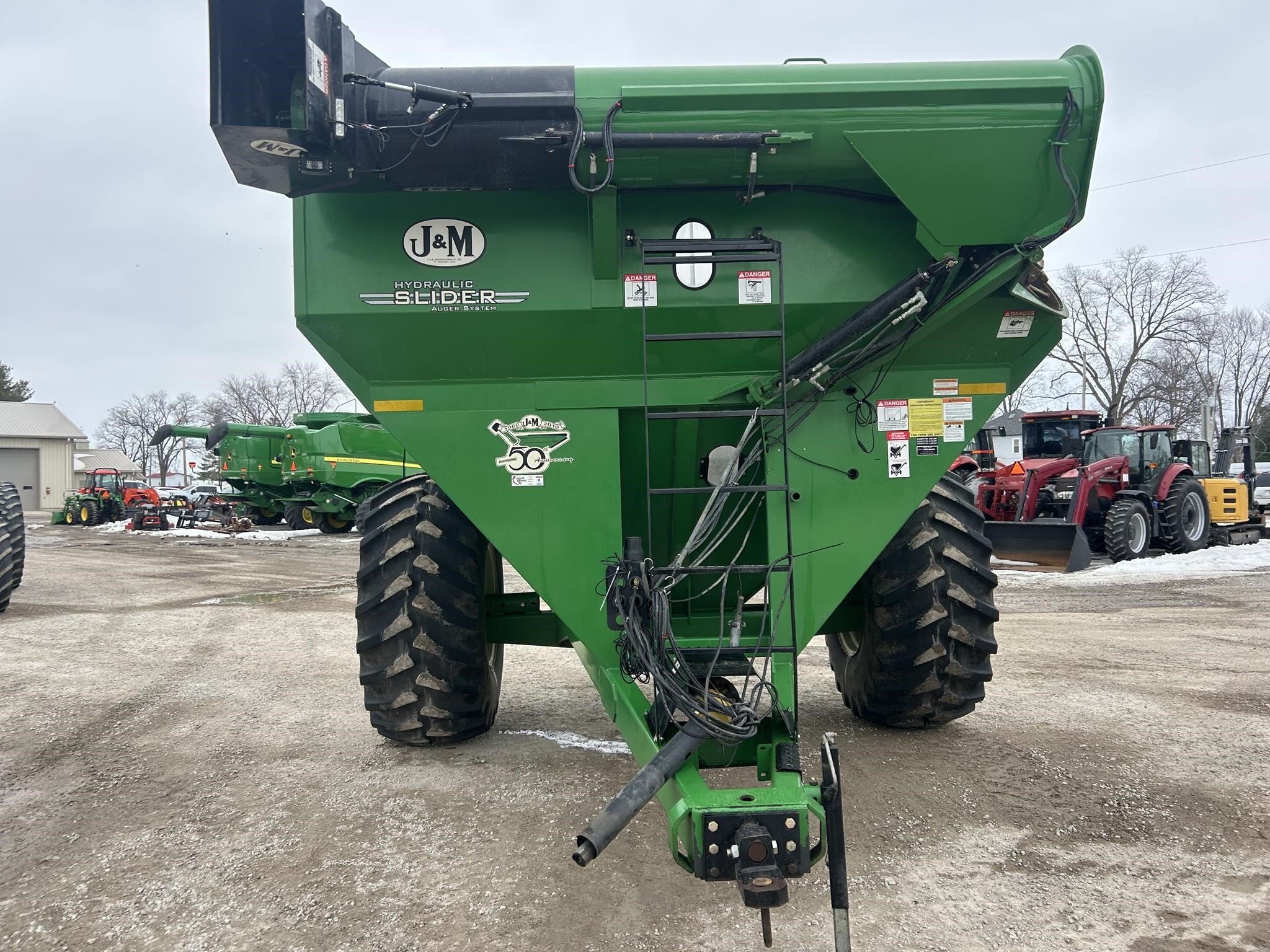 2010 J&M 750-18 Grain Cart