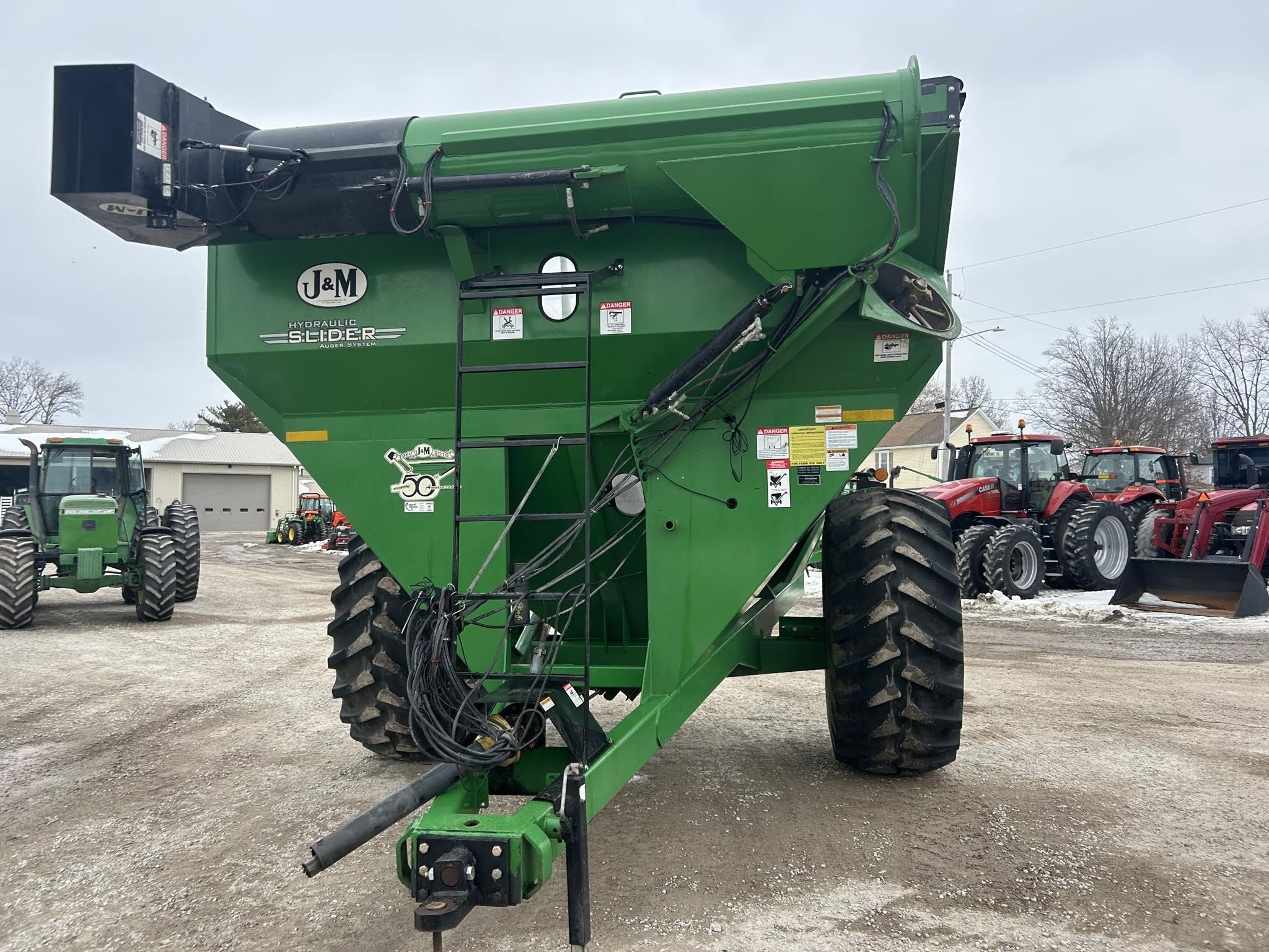 2010 J&M 750-18 Grain Cart