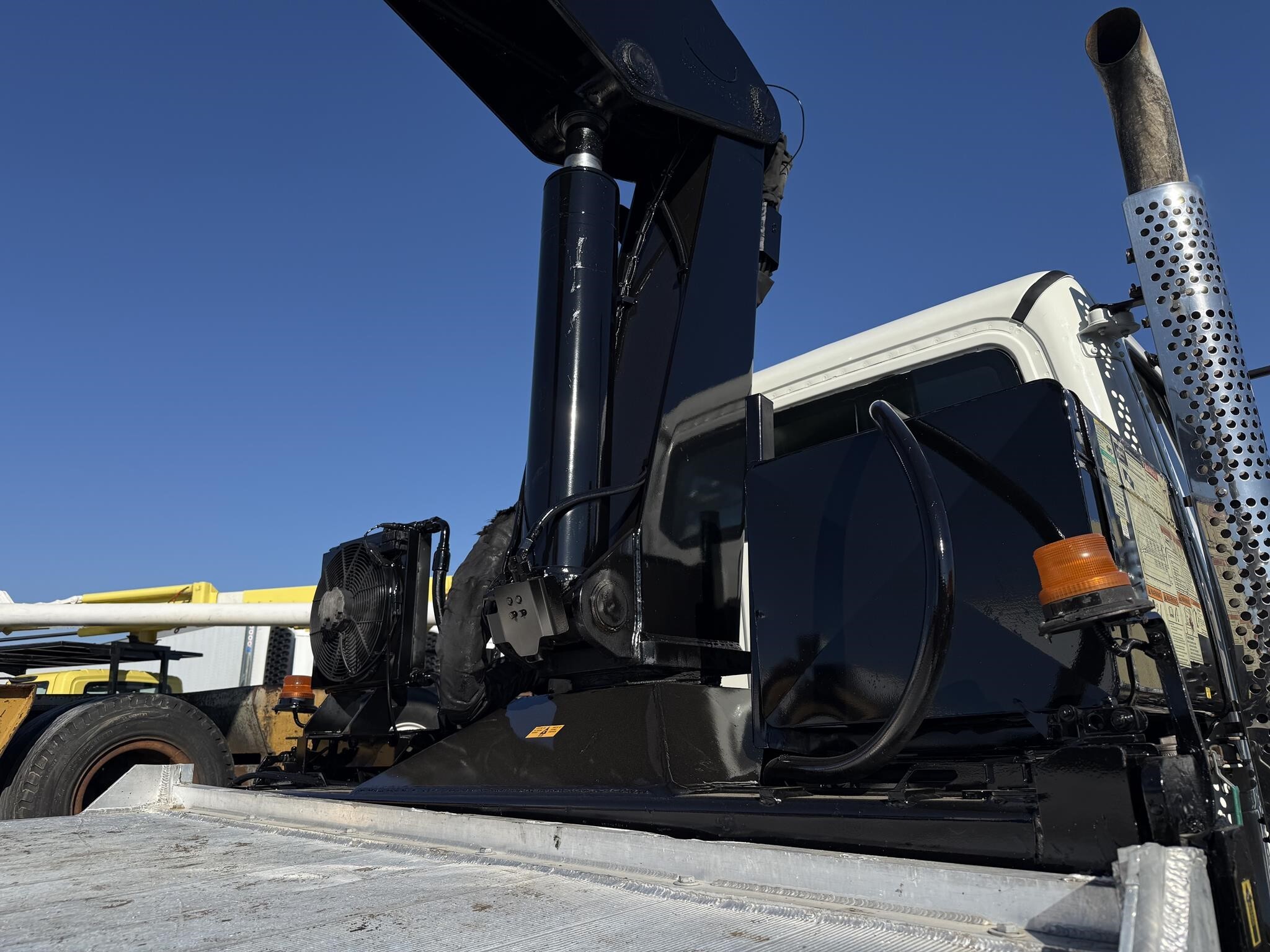 2018 IMT 28562 Crane