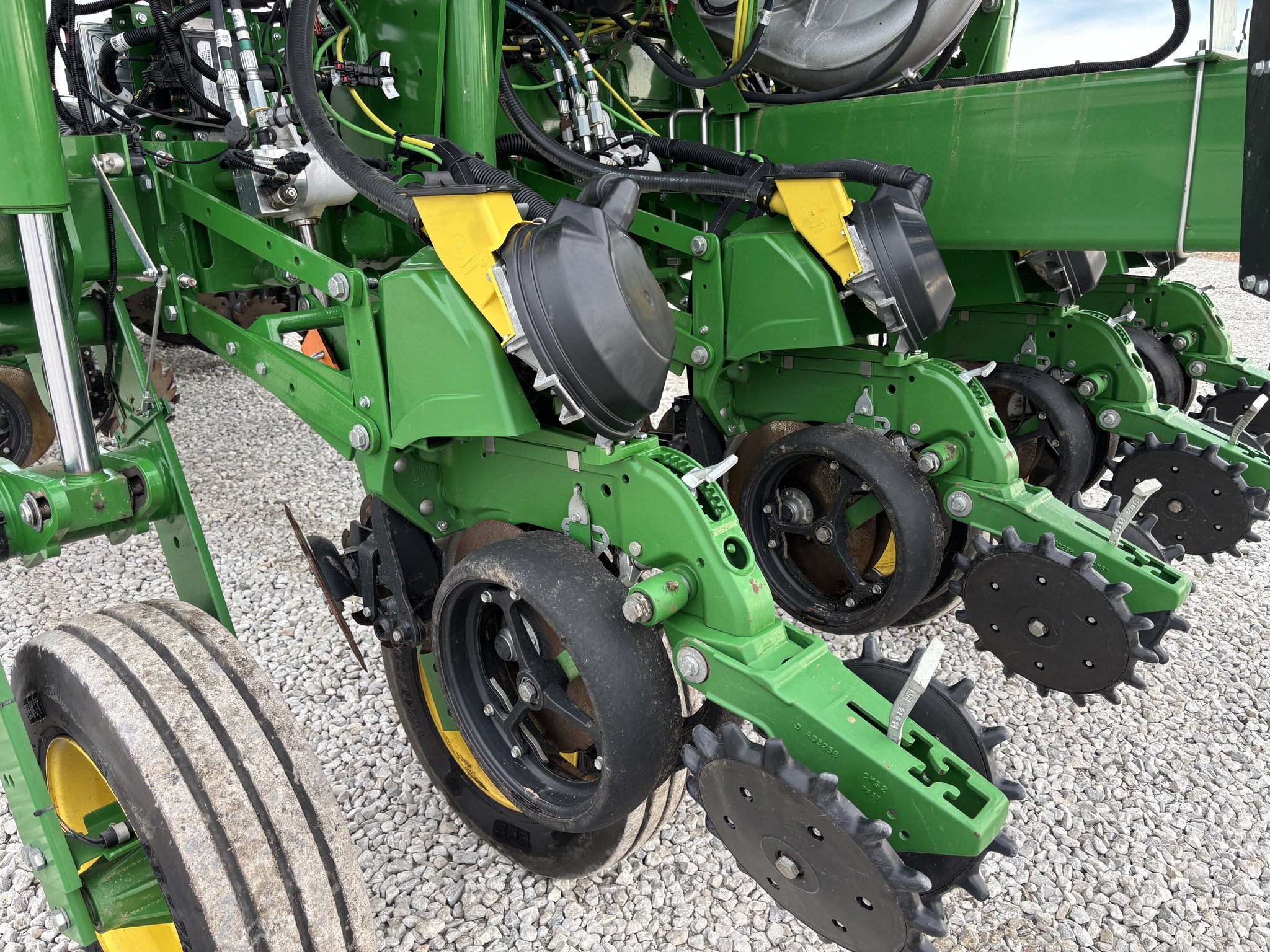 2023 John Deere 1775NT Planter