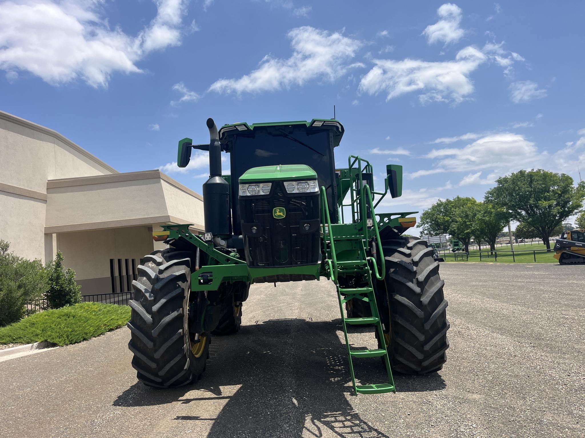 2024 John Deere 600R Loader and Skid Steer Attachment