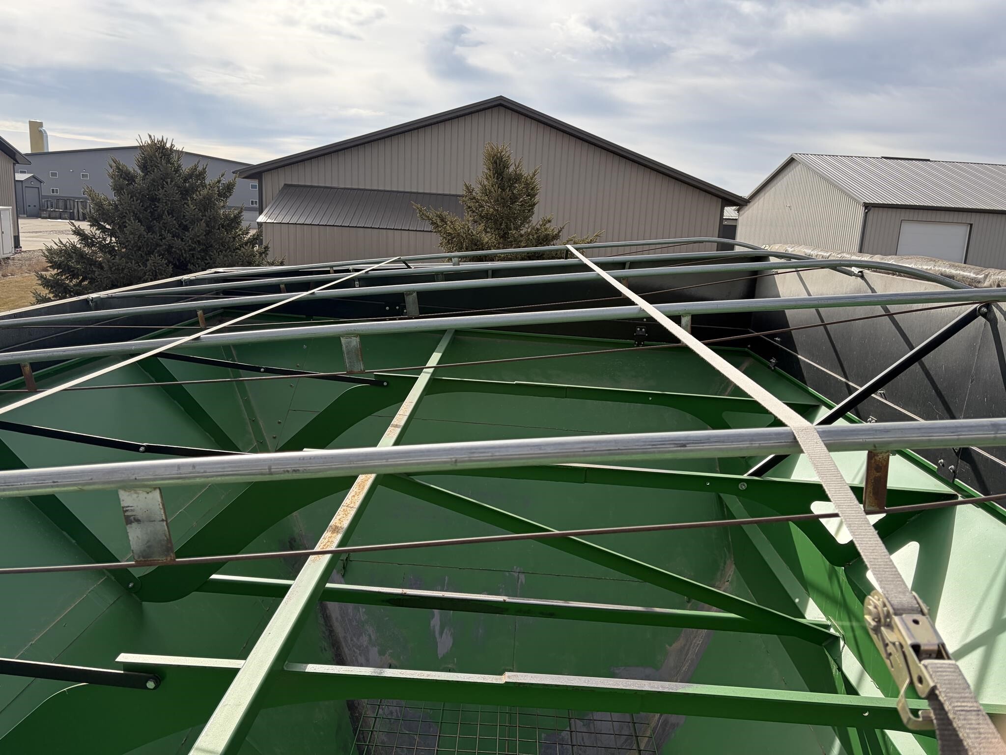 2013 Demco 1150 Grain Cart