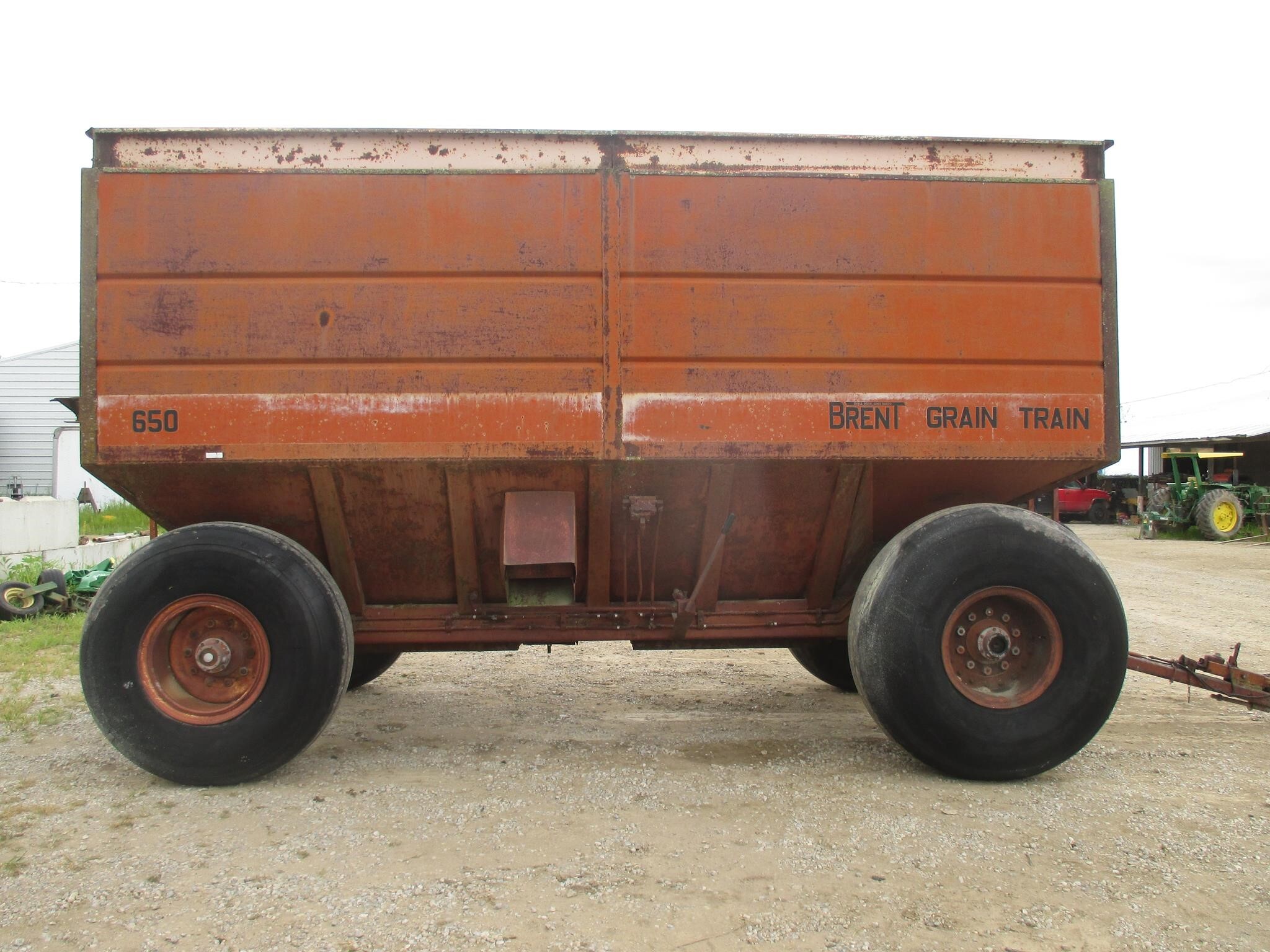  Brent 650 Gravity Wagon