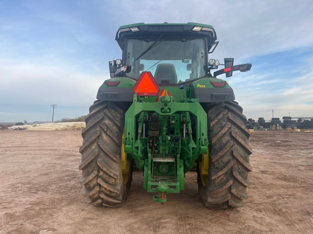 2023 John Deere 8R 340 Tractor