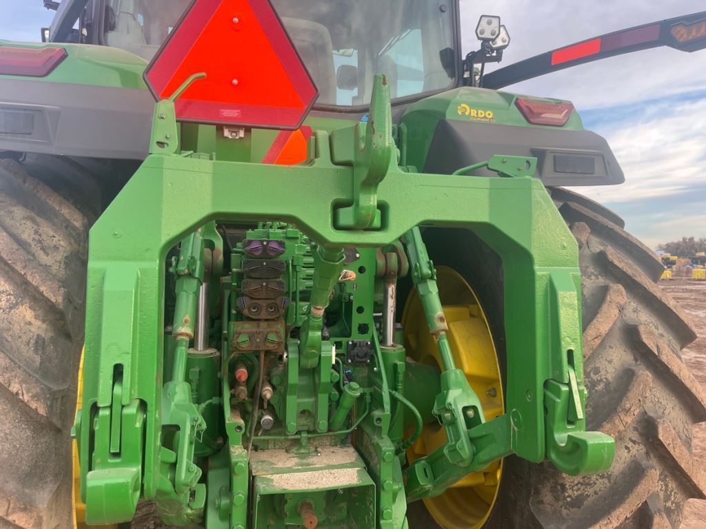 2023 John Deere 8R 340 Tractor