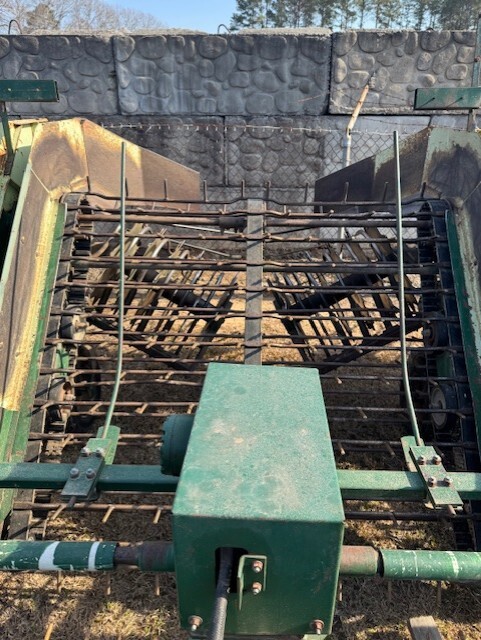 2013 Kelley Manufacturing 638 Peanut Equipment