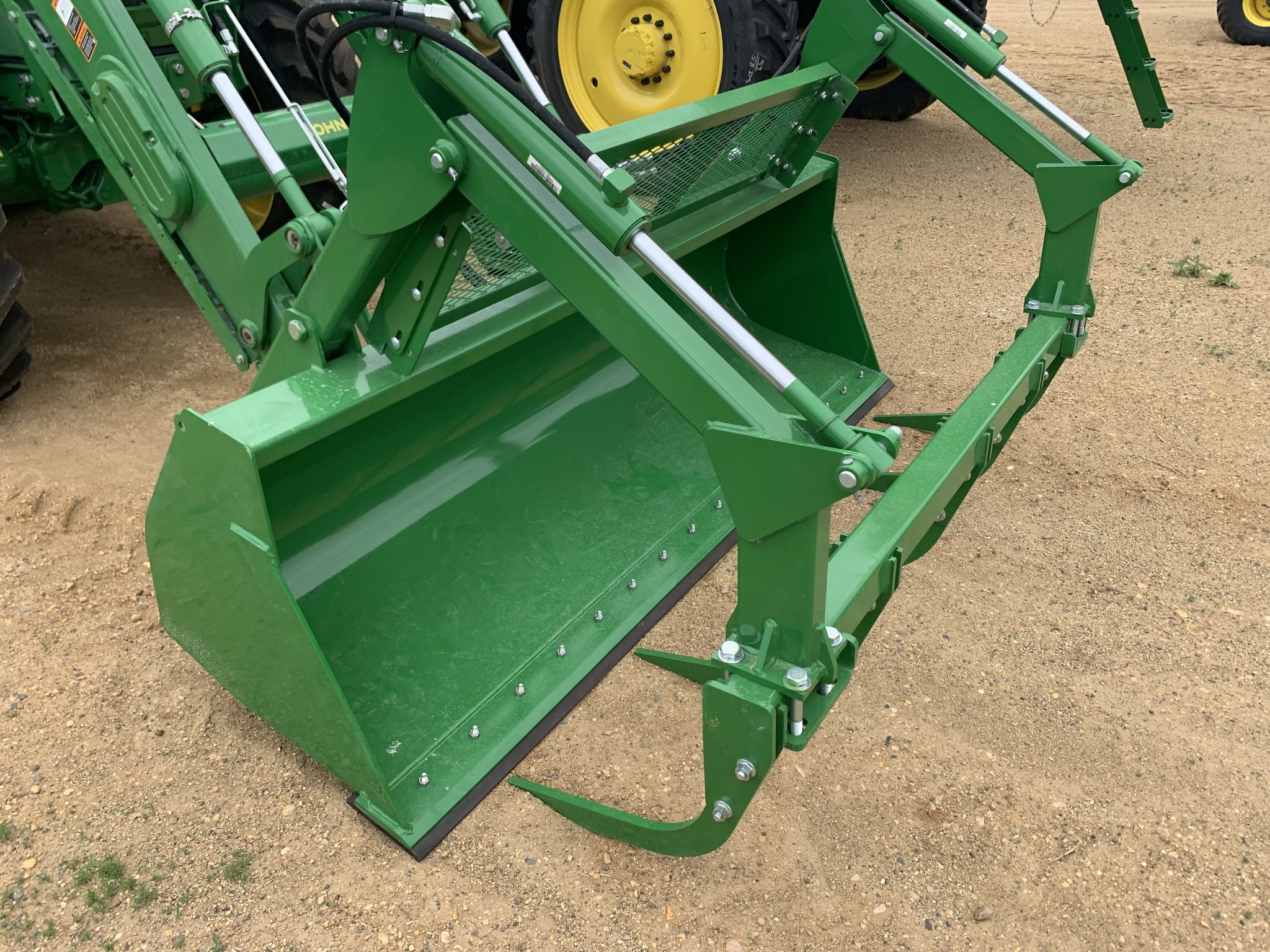 2025 John Deere 6R 195 Tractor