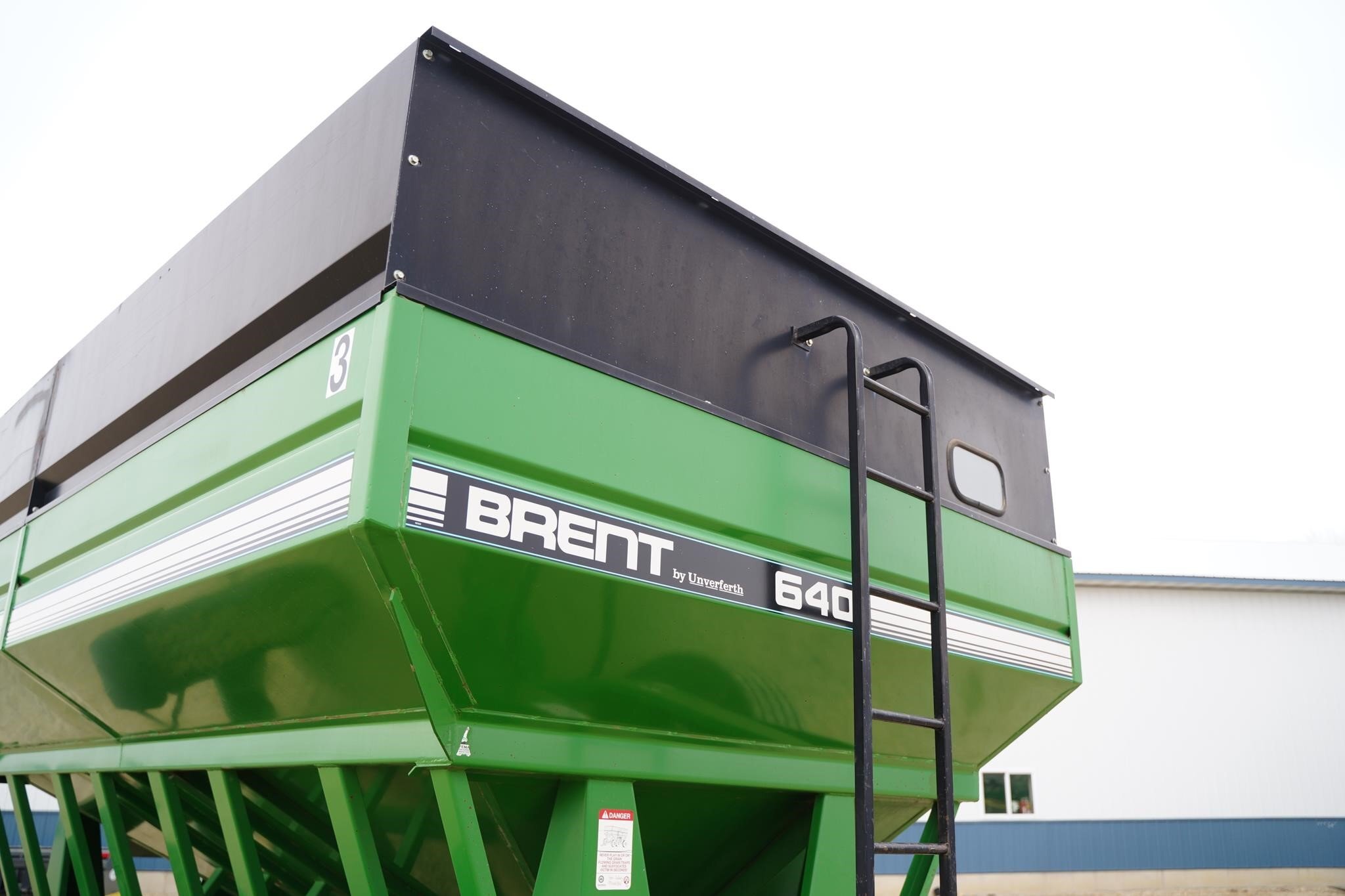1996 Brent 640 Gravity Wagon