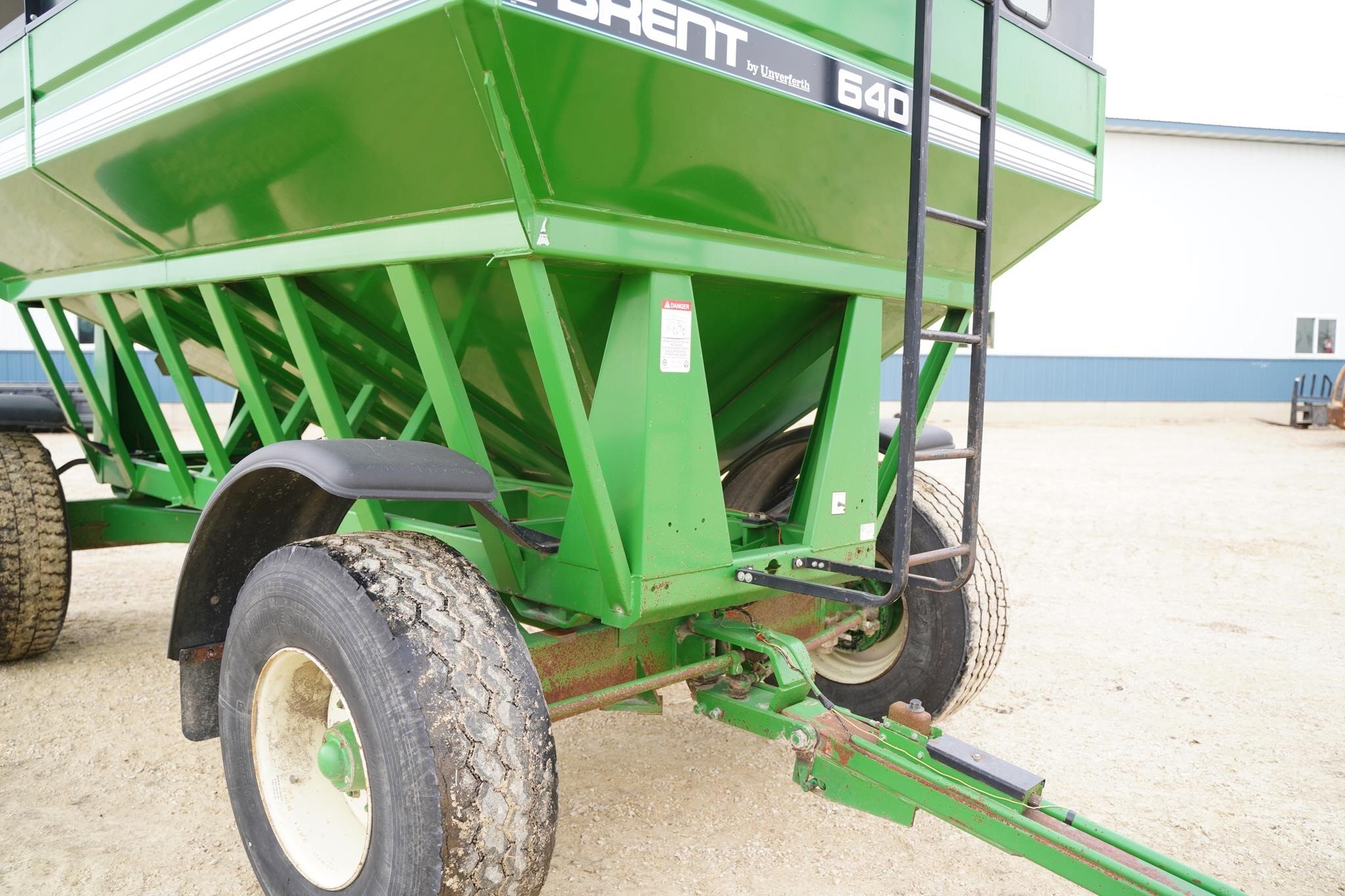 1996 Brent 640 Gravity Wagon