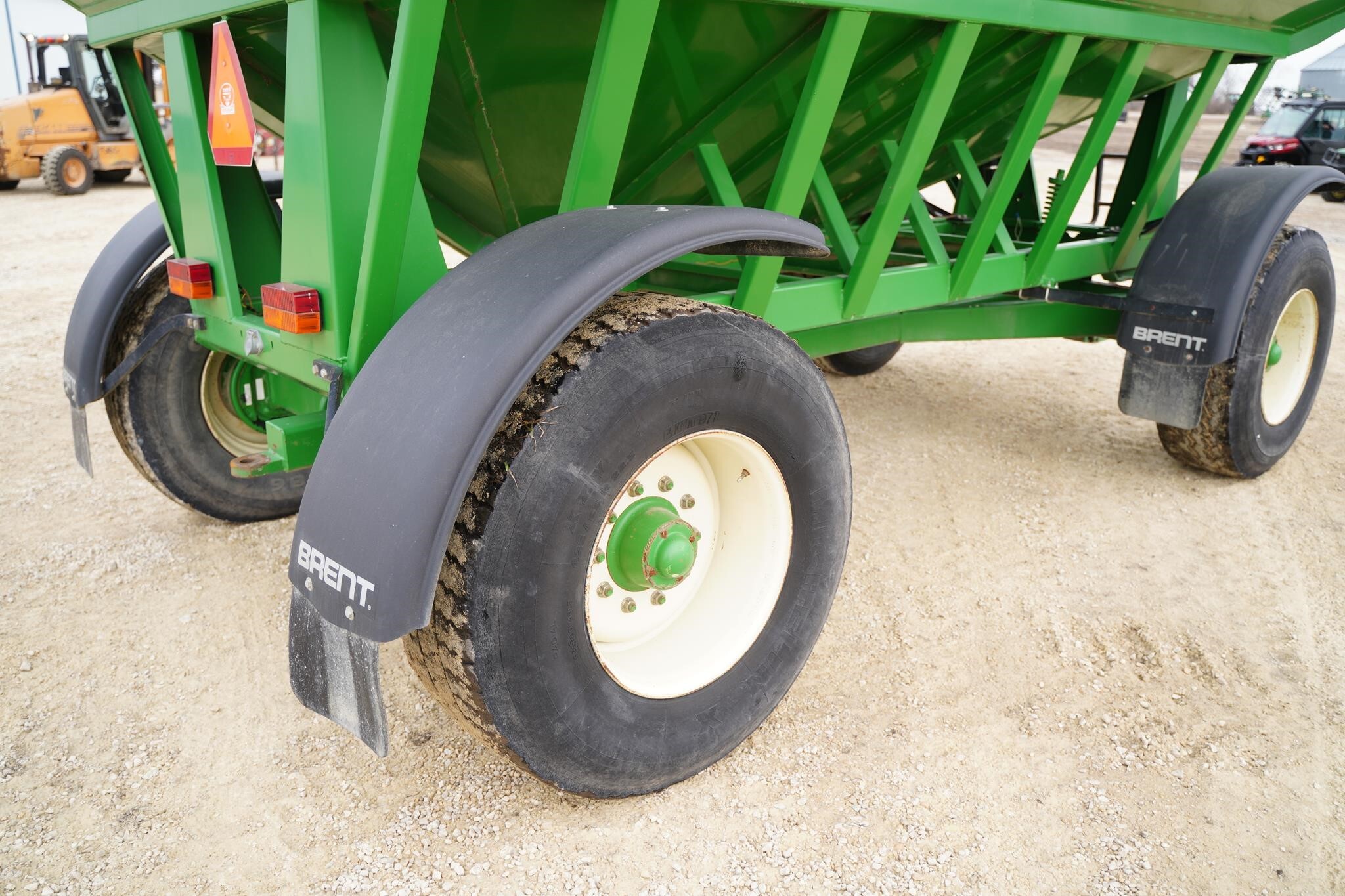 1996 Brent 640 Gravity Wagon