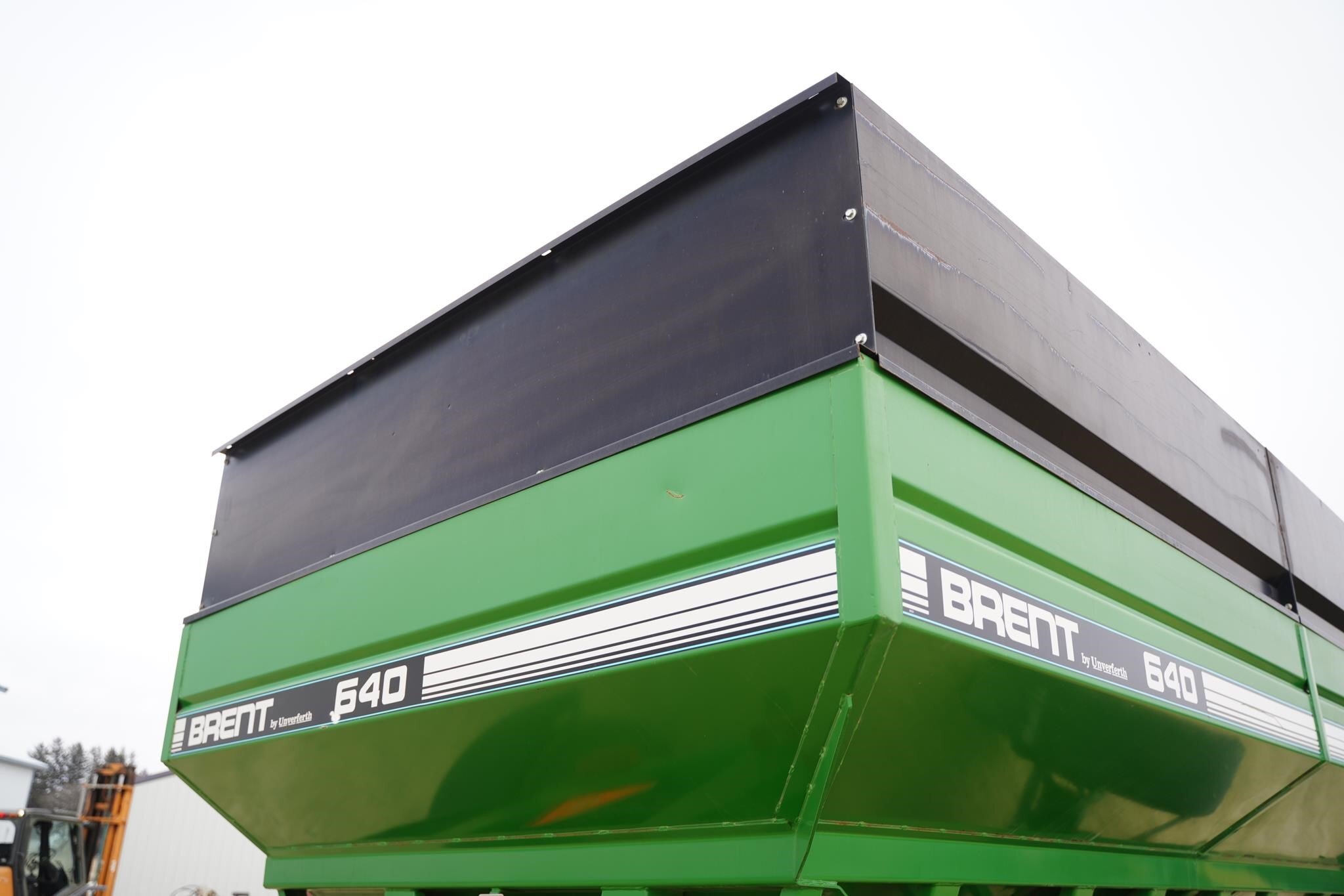 1996 Brent 640 Gravity Wagon