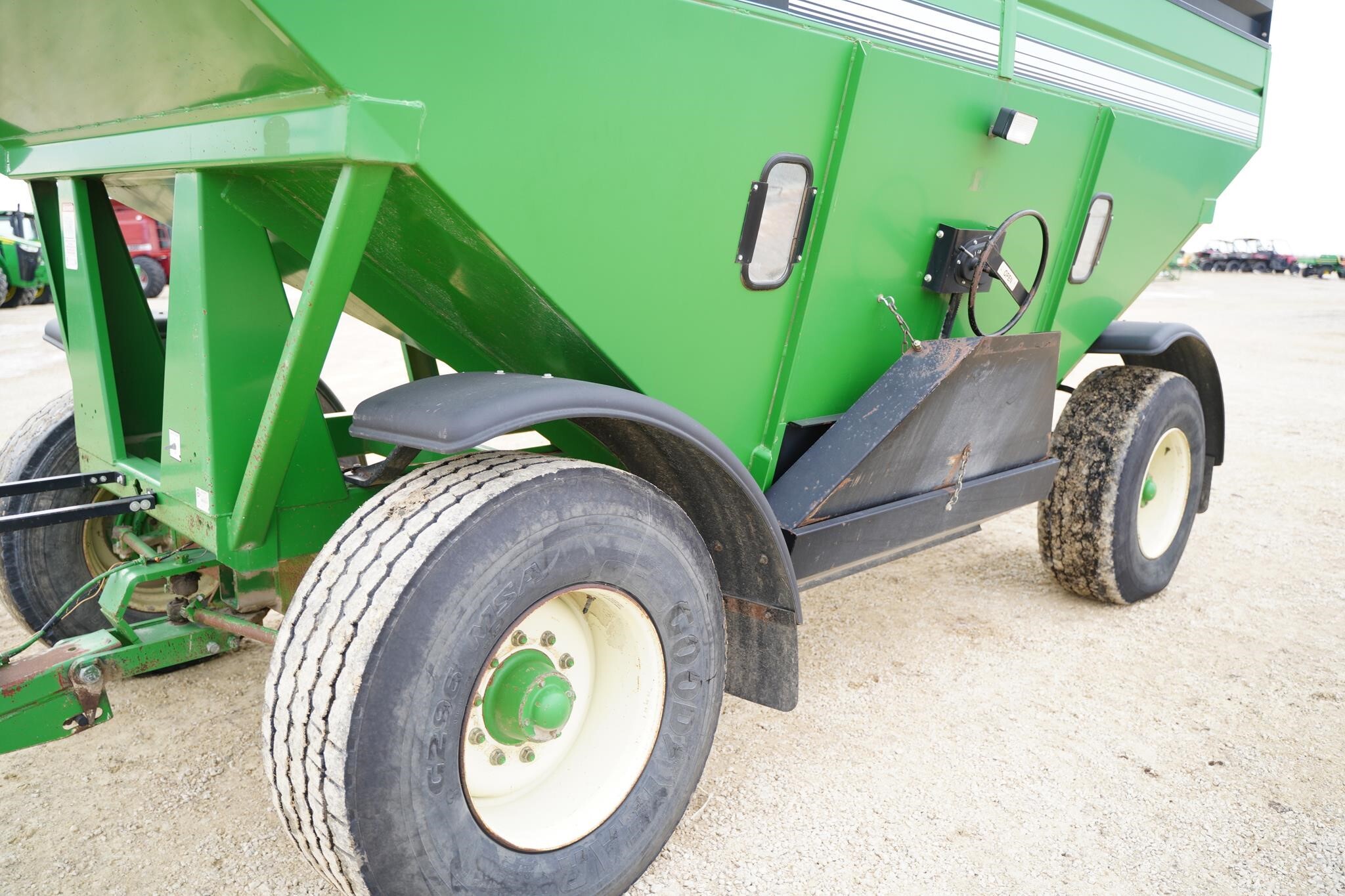 1996 Brent 640 Gravity Wagon