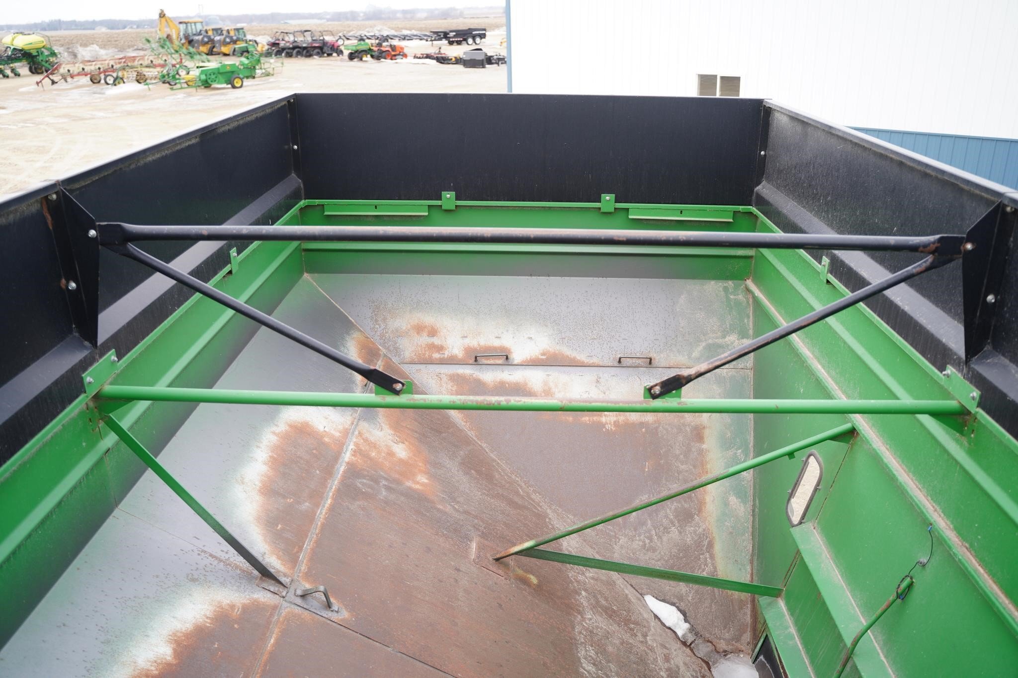 1996 Brent 640 Gravity Wagon