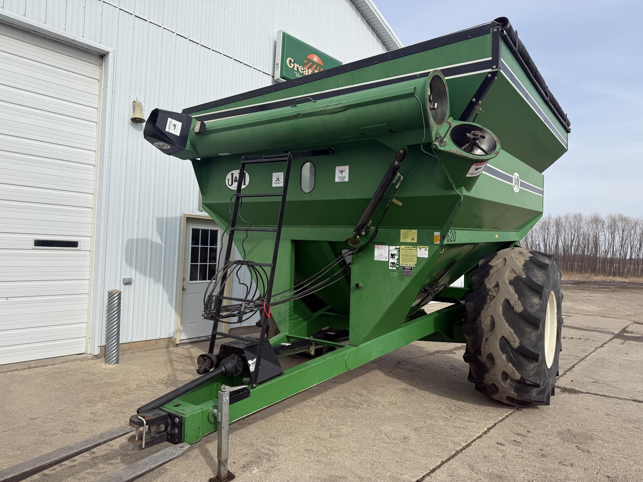  J&M 620-14 Grain Cart