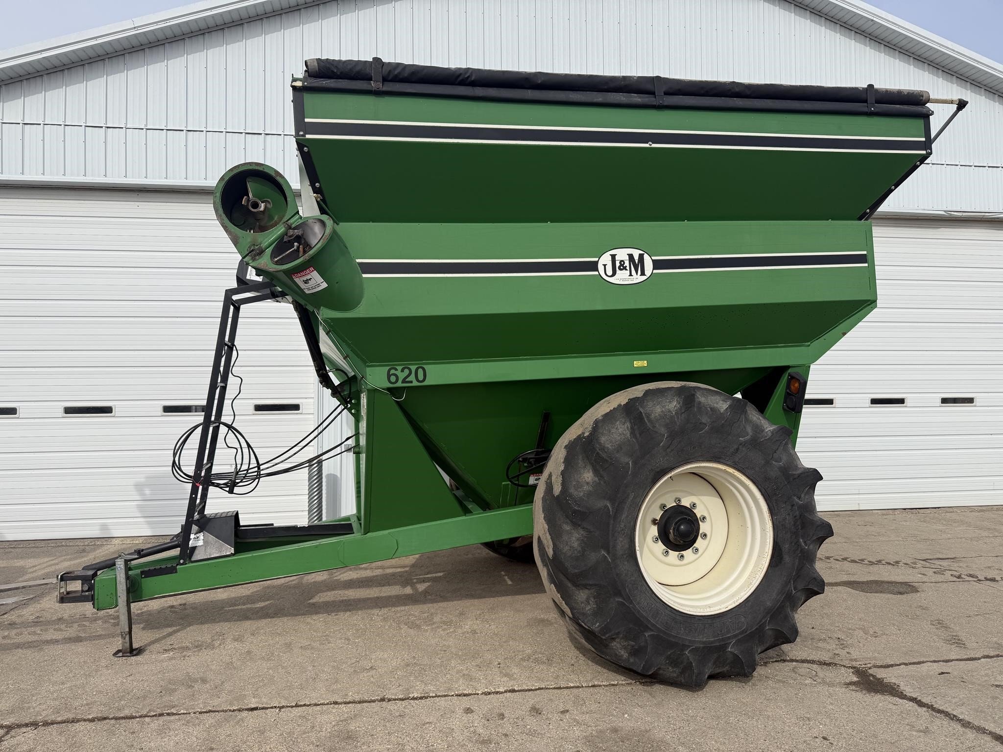  J&M 620-14 Grain Cart