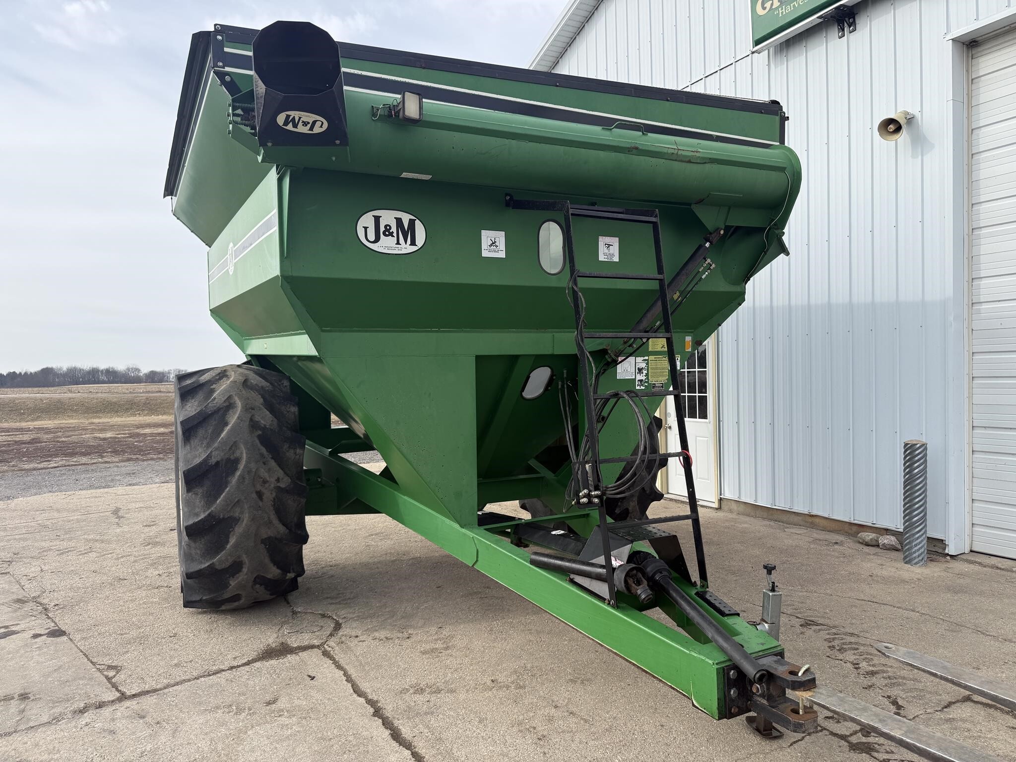  J&M 620-14 Grain Cart